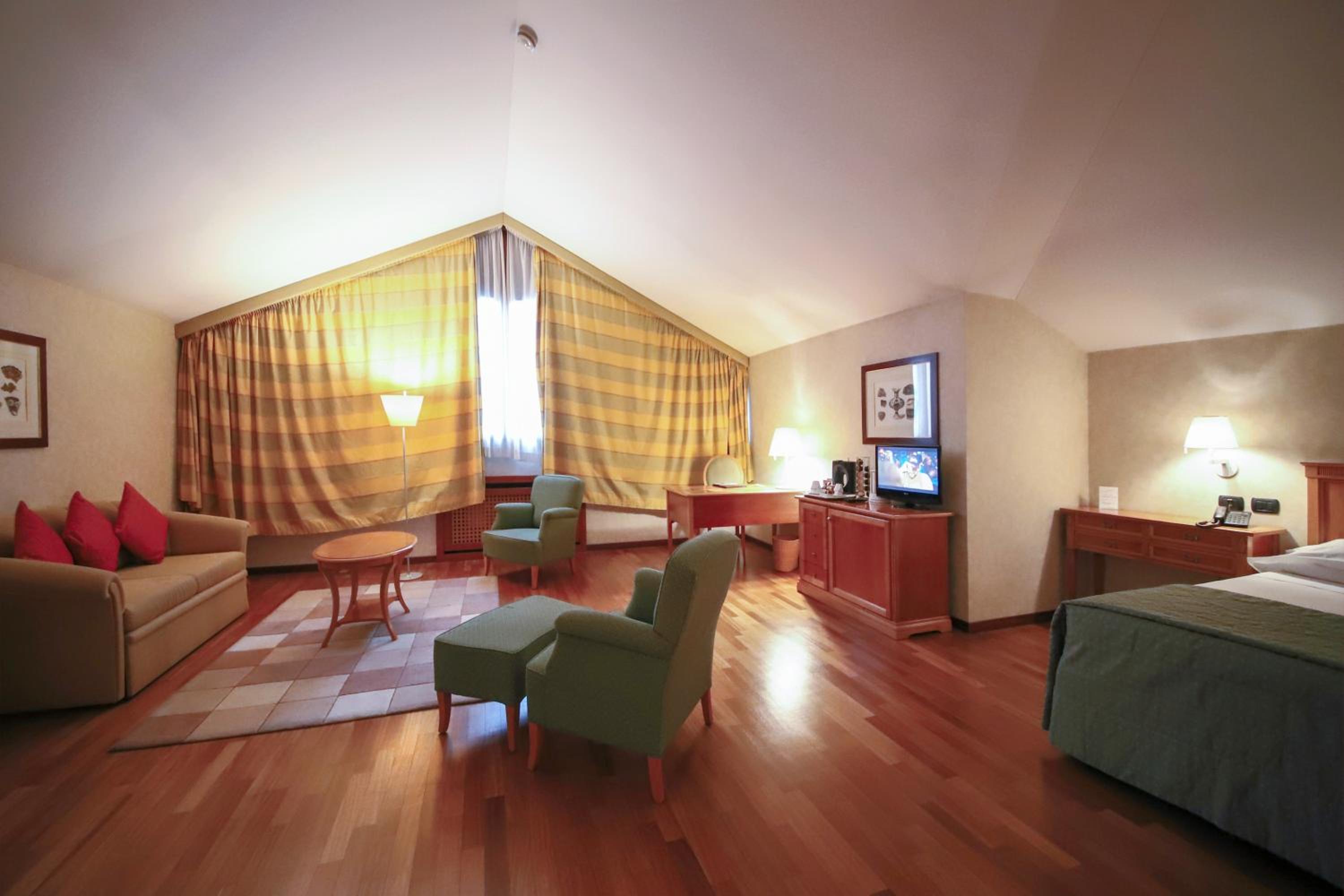 Family Suite - Photo 4