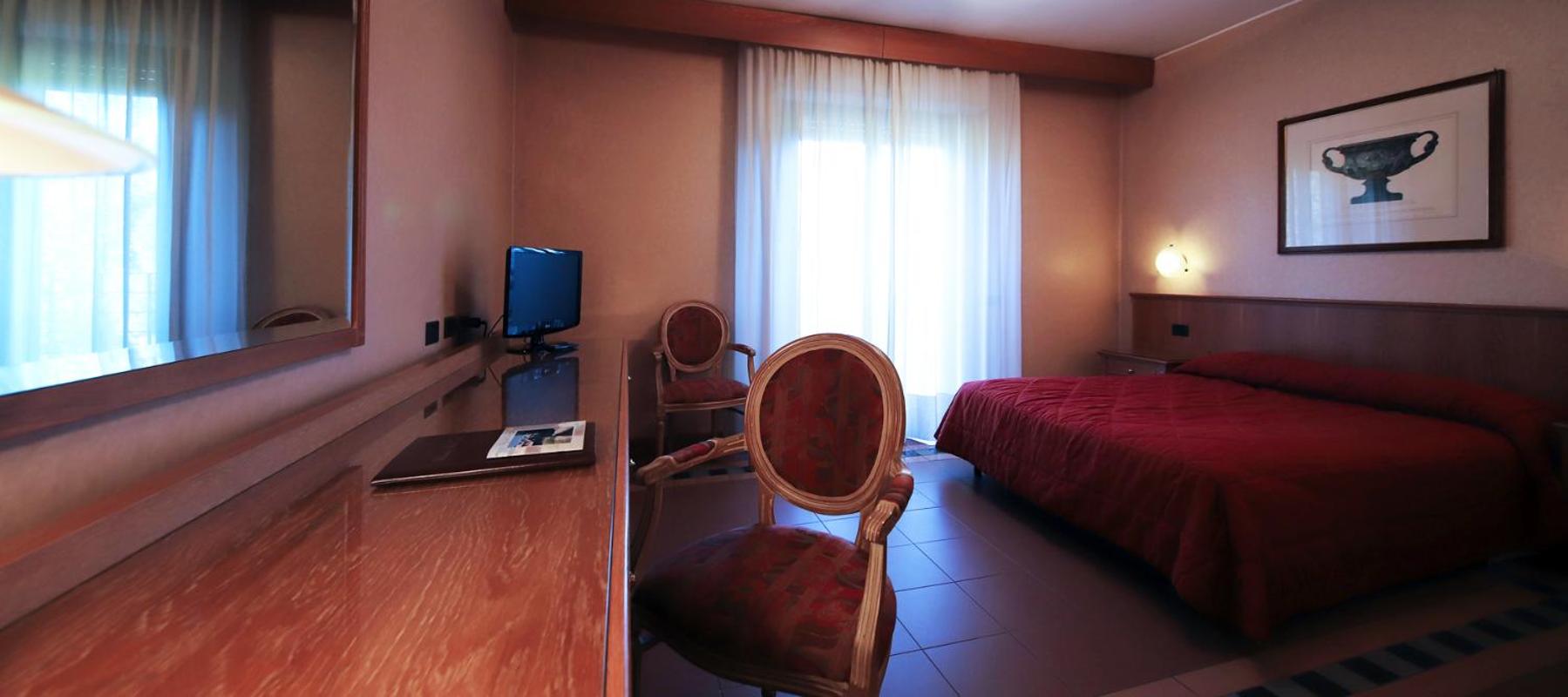 Economy Double Room - Annex thumbnail 6