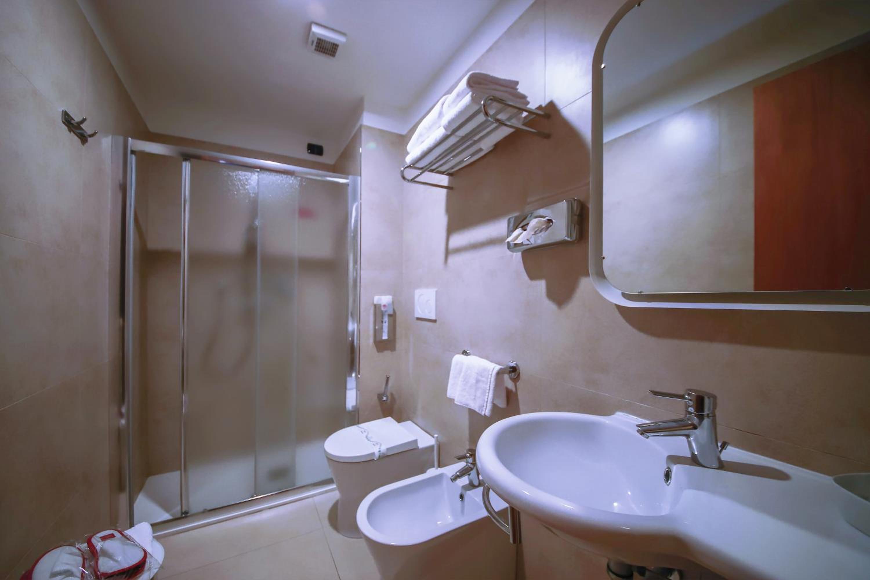 Superior Twin Room - Photo 2
