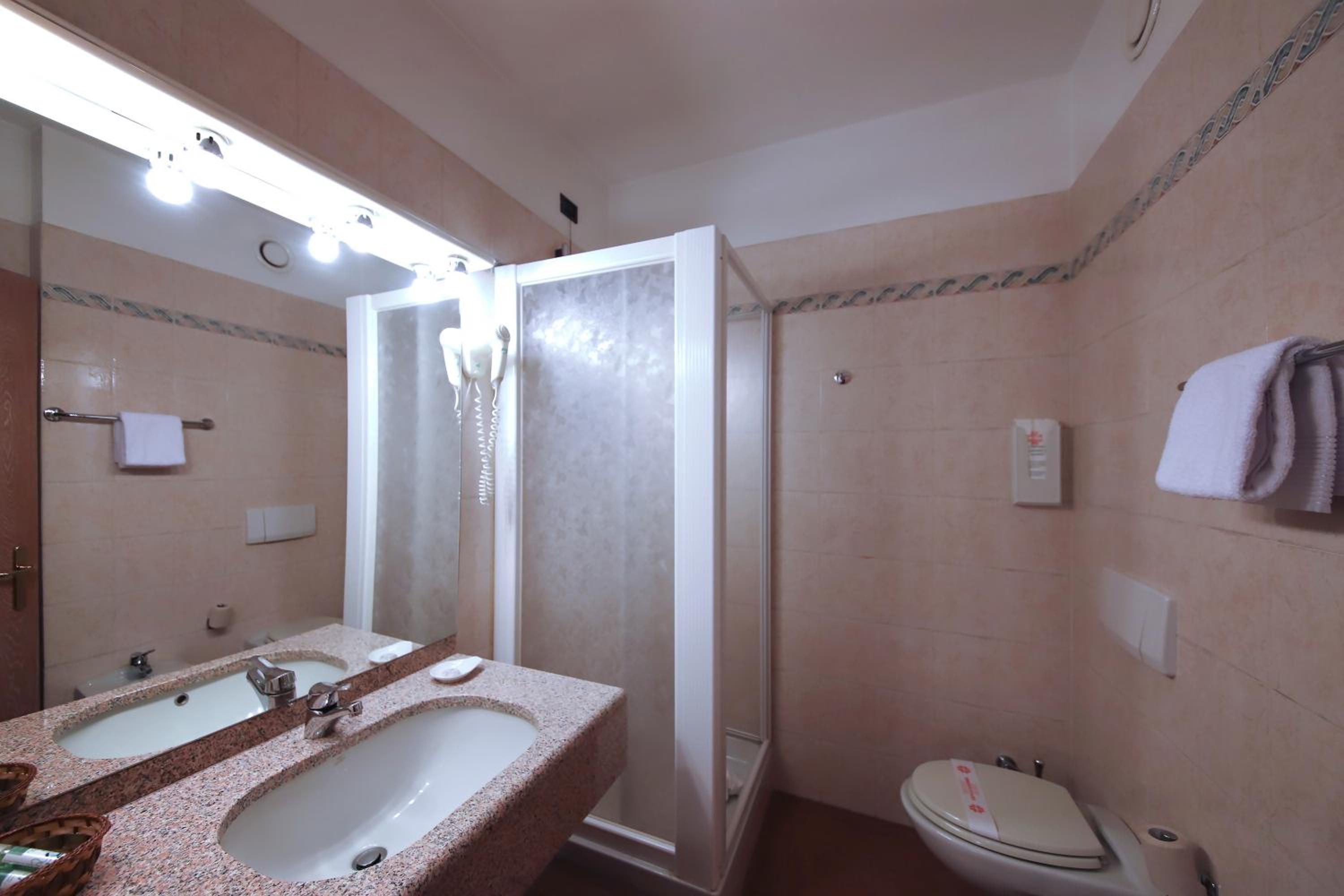 Prestige Double Room - Photo 6