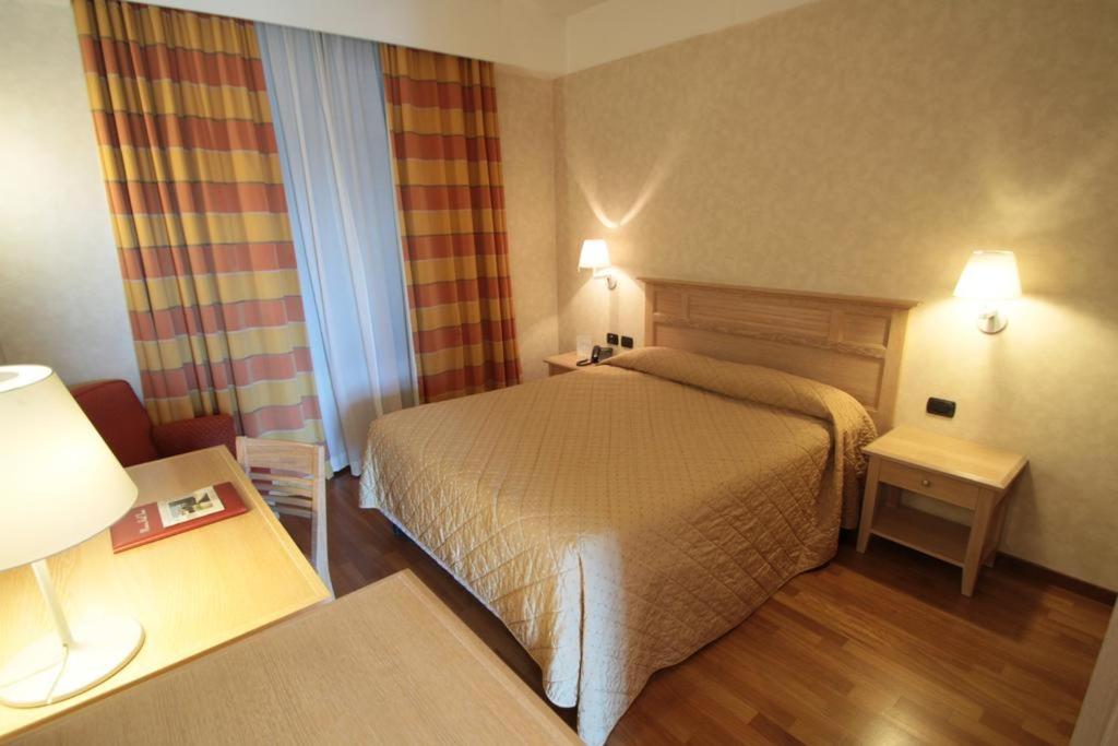 Prestige Double Room - Photo 3