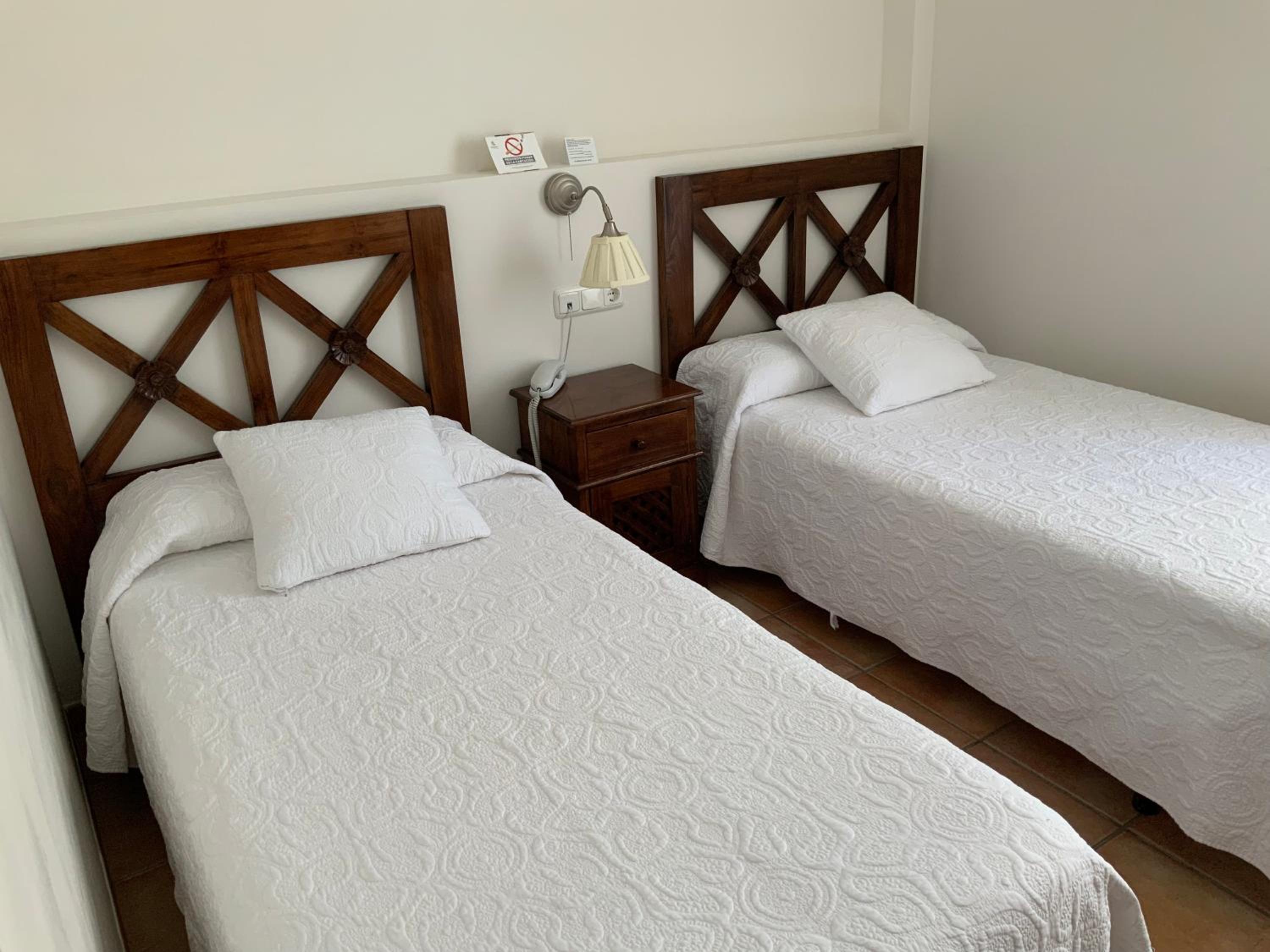 Habitación Doble Estándar o con Dos Camas Individuales.