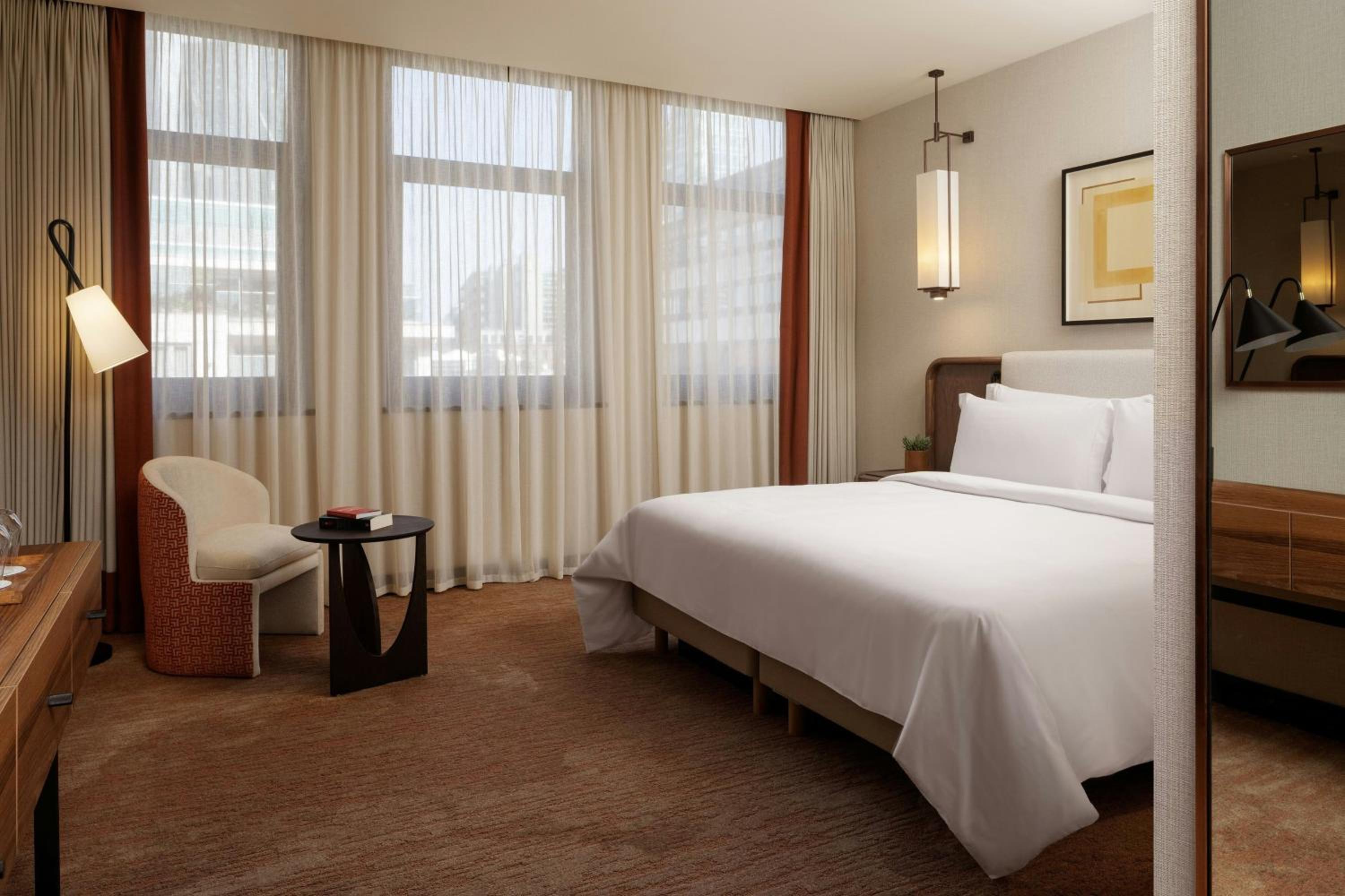 Executive King Room with City View
