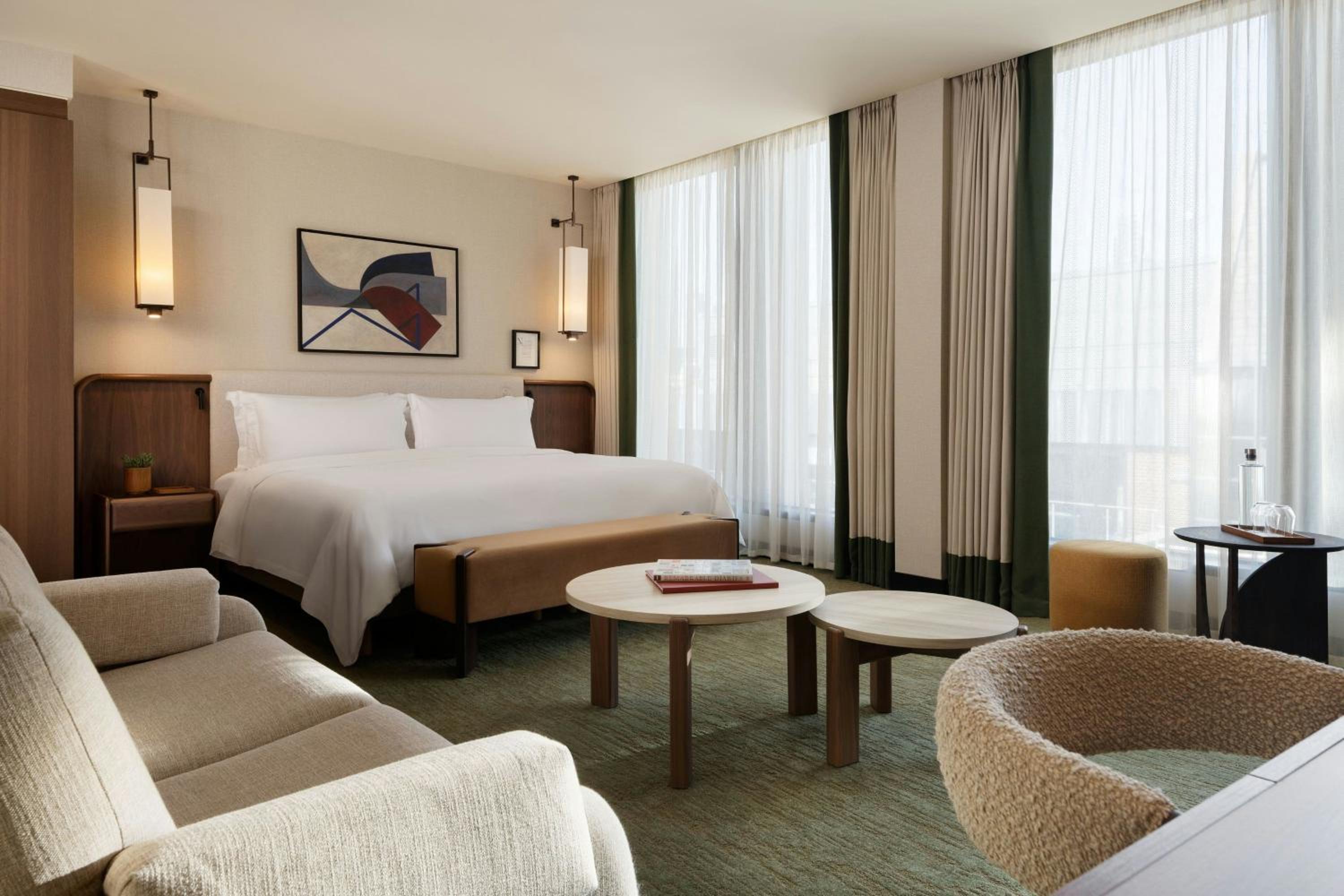 Junior King Suite