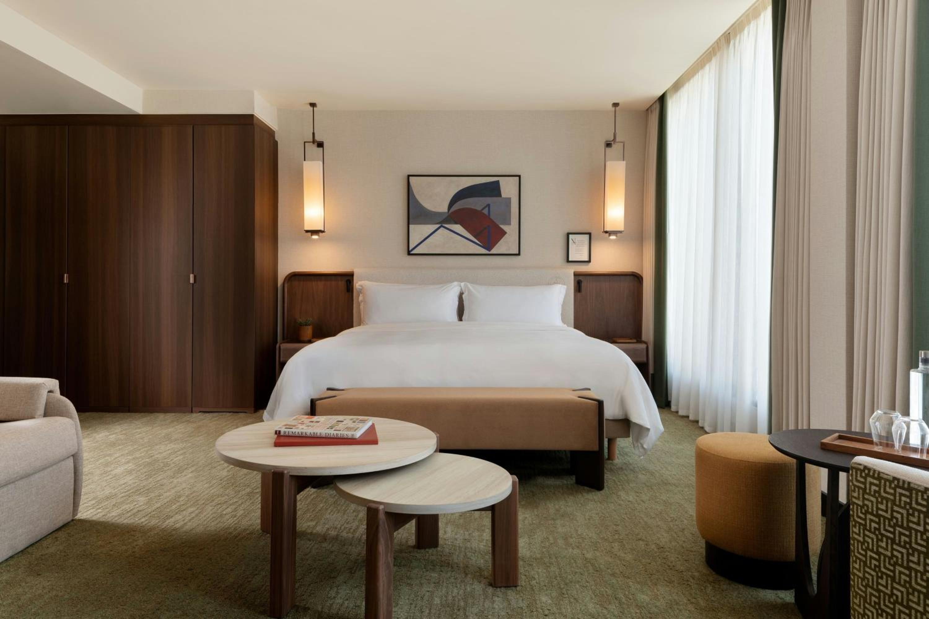 Executive King Suite with City View