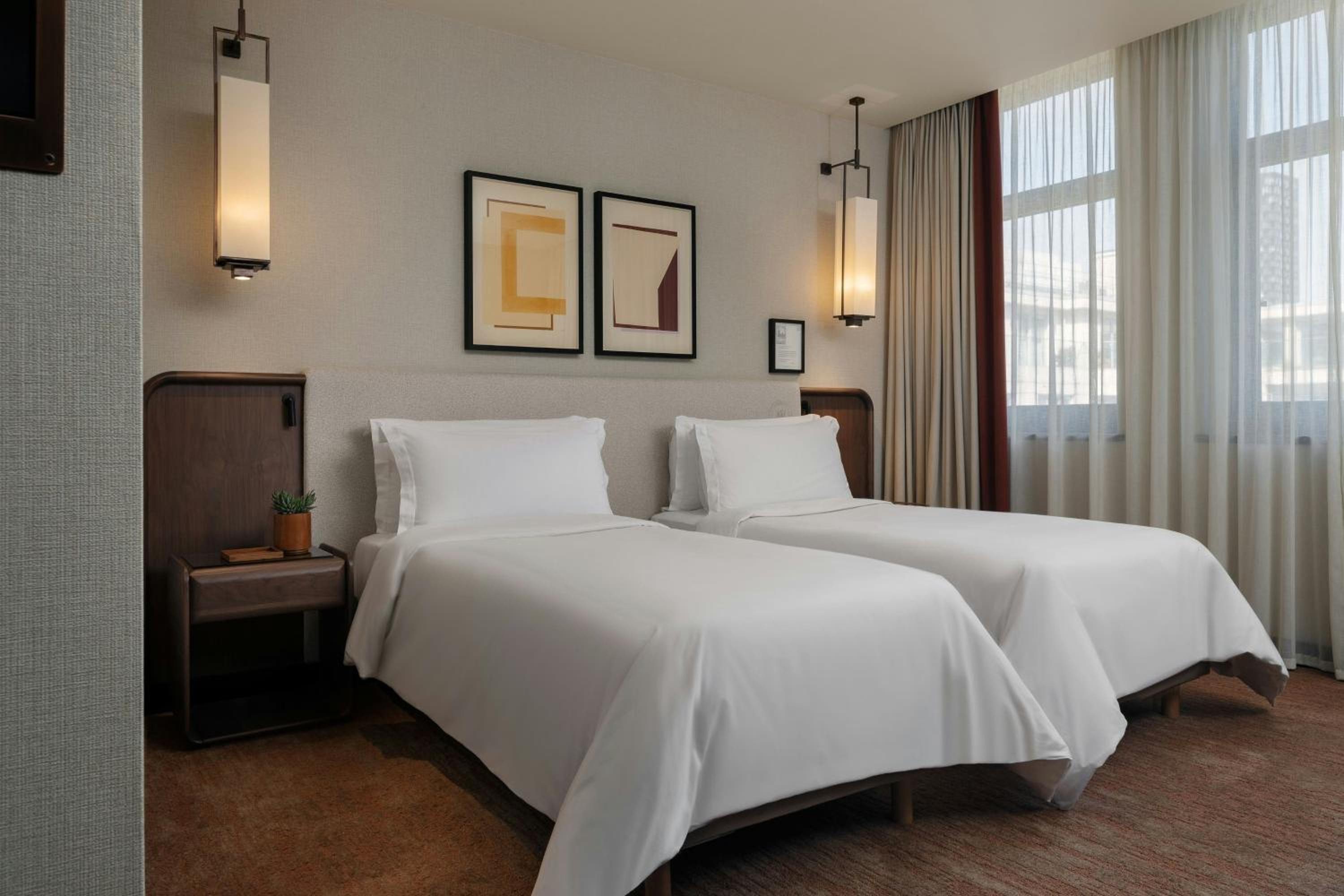 Deluxe Twin Room