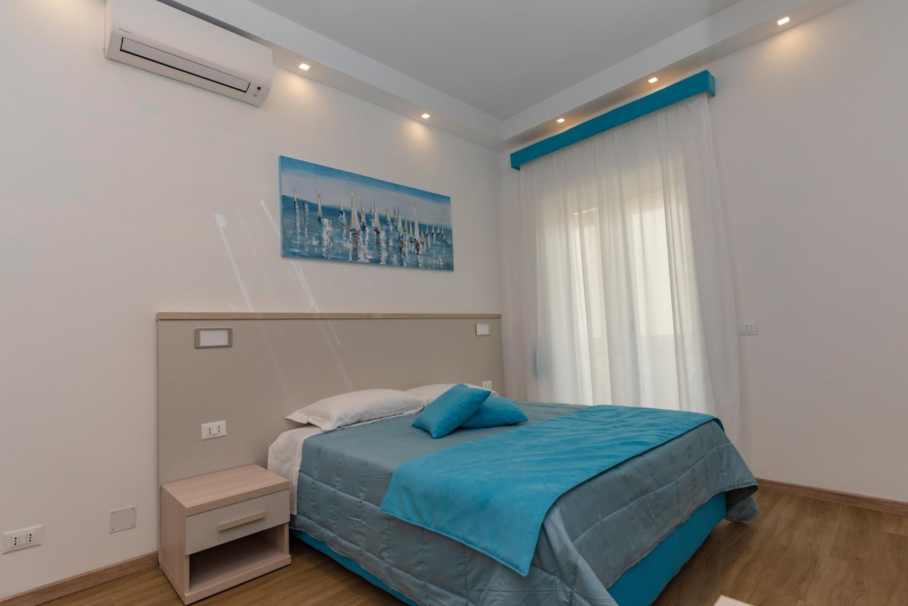 Three-Bedroom Apartment - Via Capo D'Africa 31