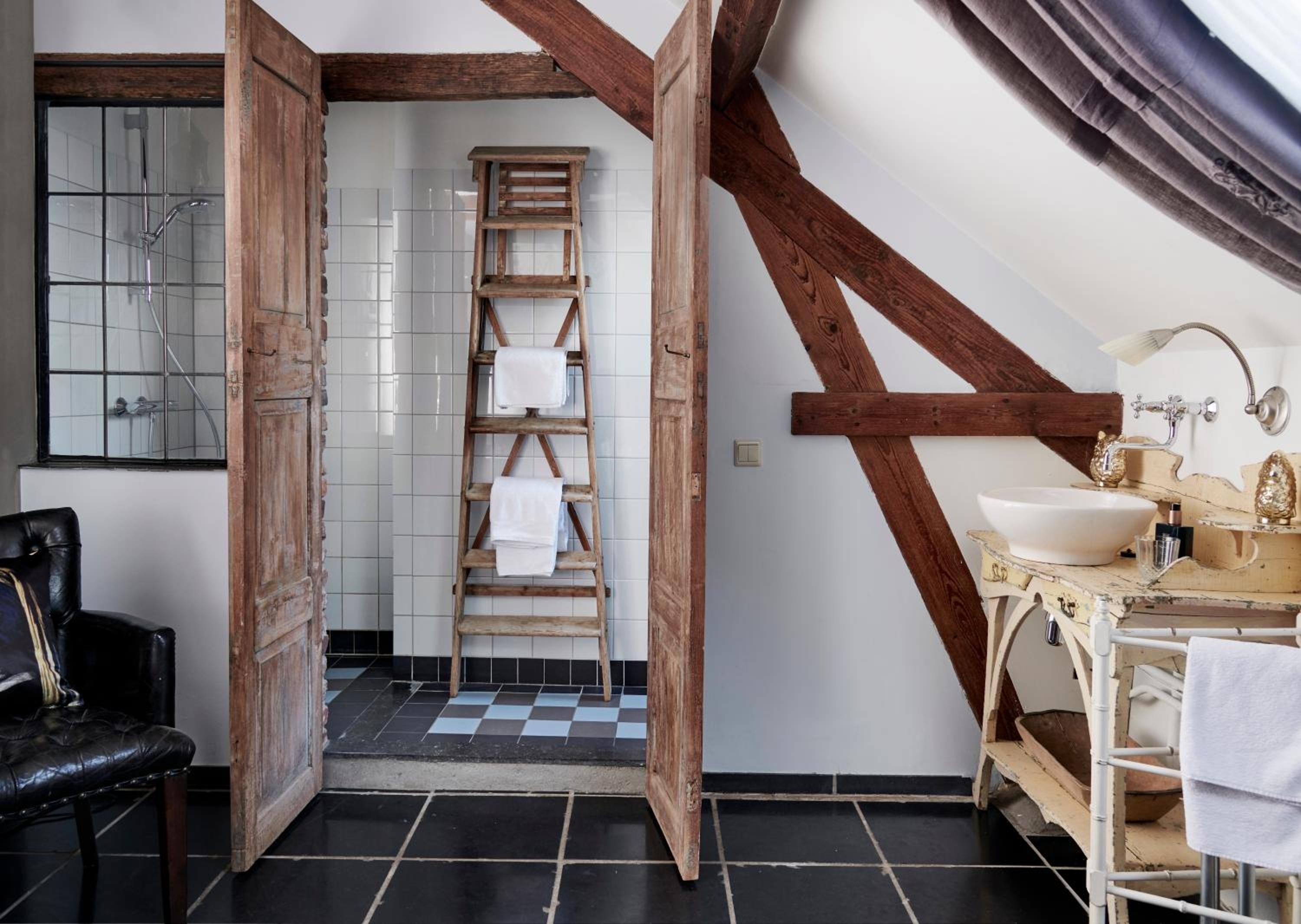 Standard Double or Twin Room photo 3