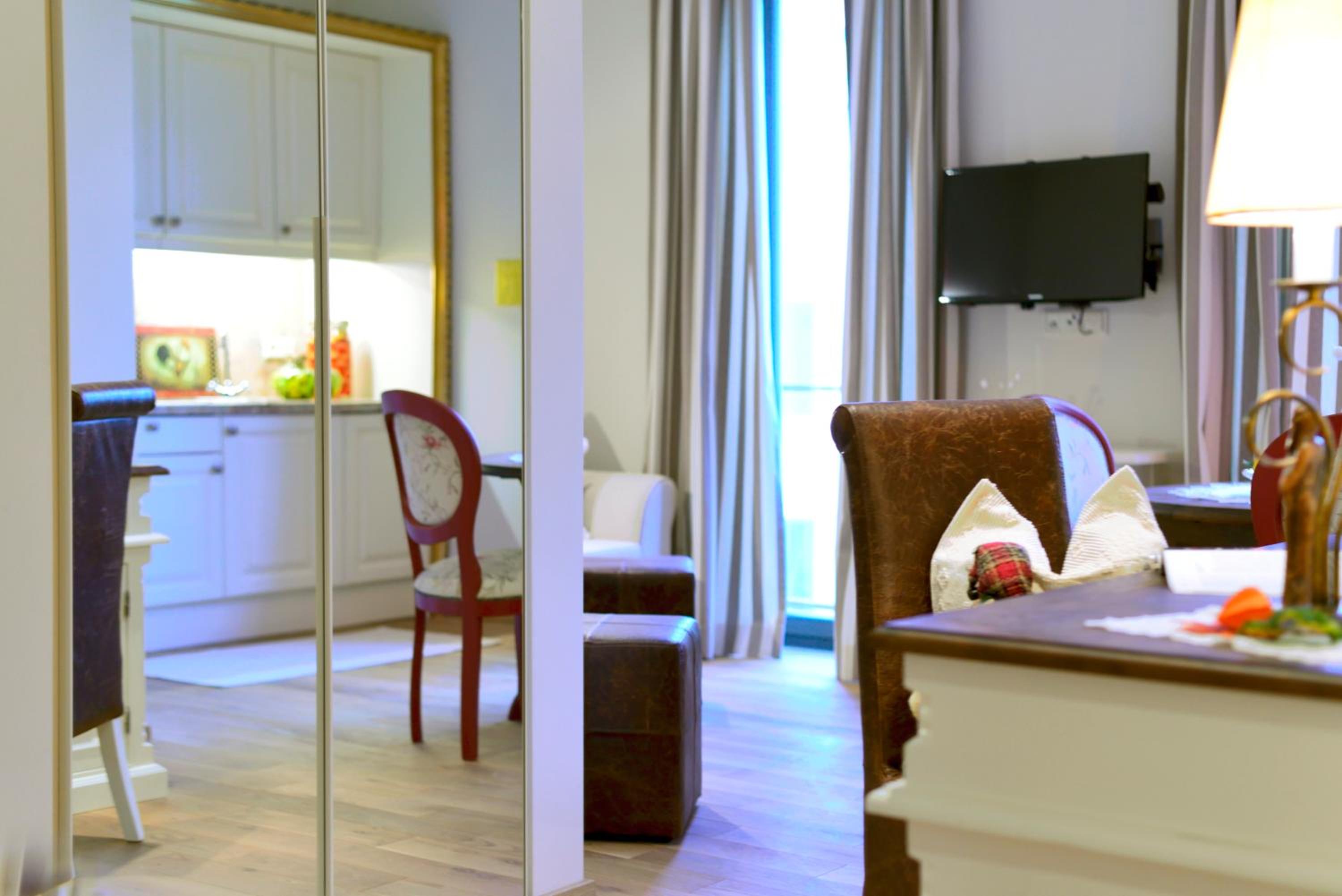 One-Bedroom Apartment with Balcony photo 3