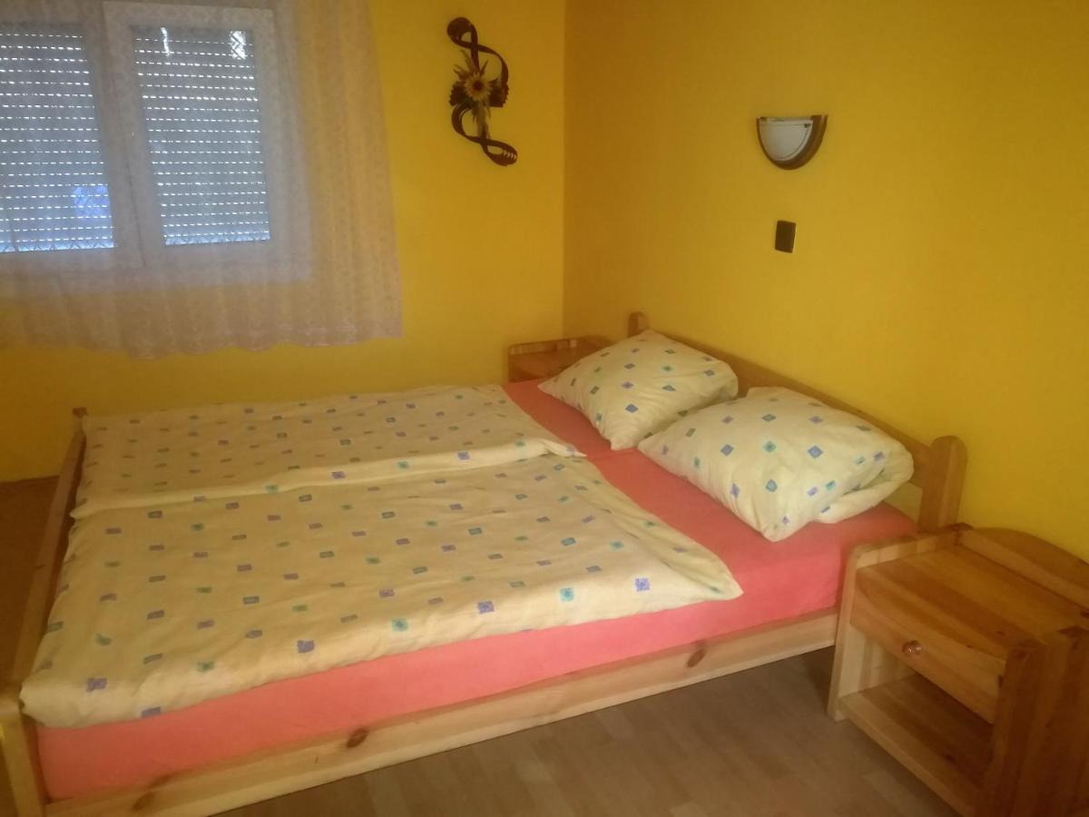 Double Room - Photo 2