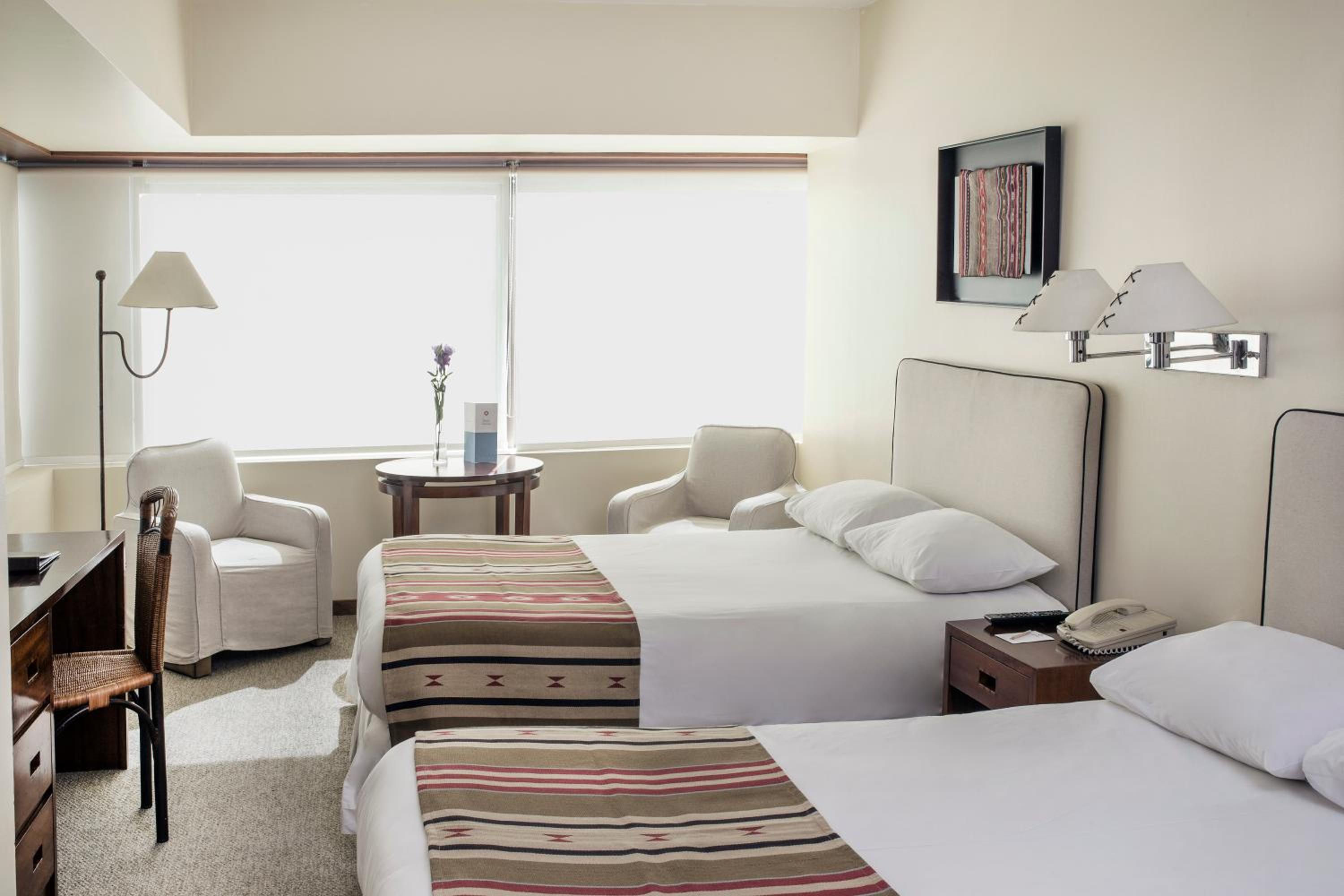 Queen Room with Two Queen Beds photo 1