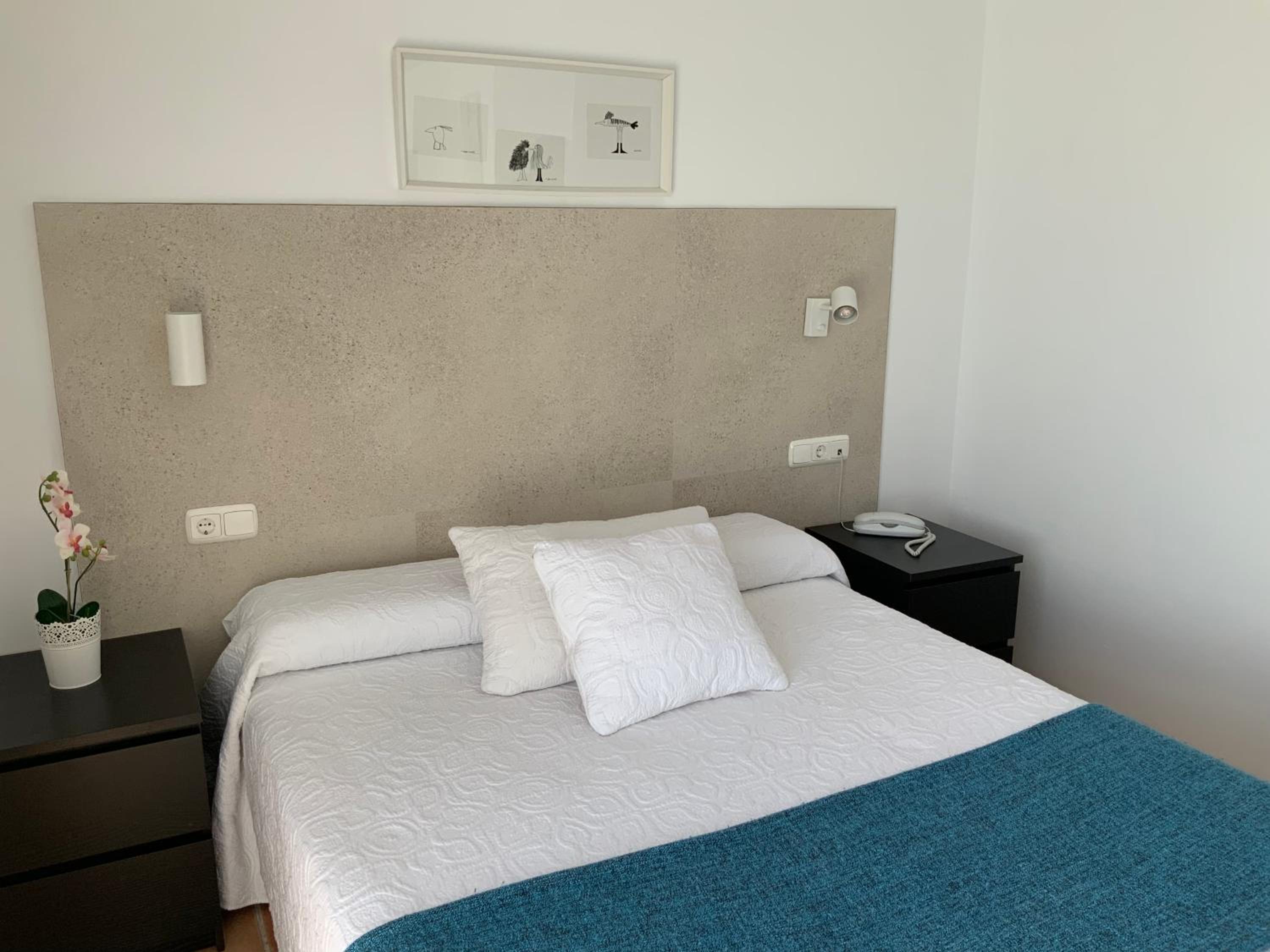 Double or Twin Room with Terrace photo 2