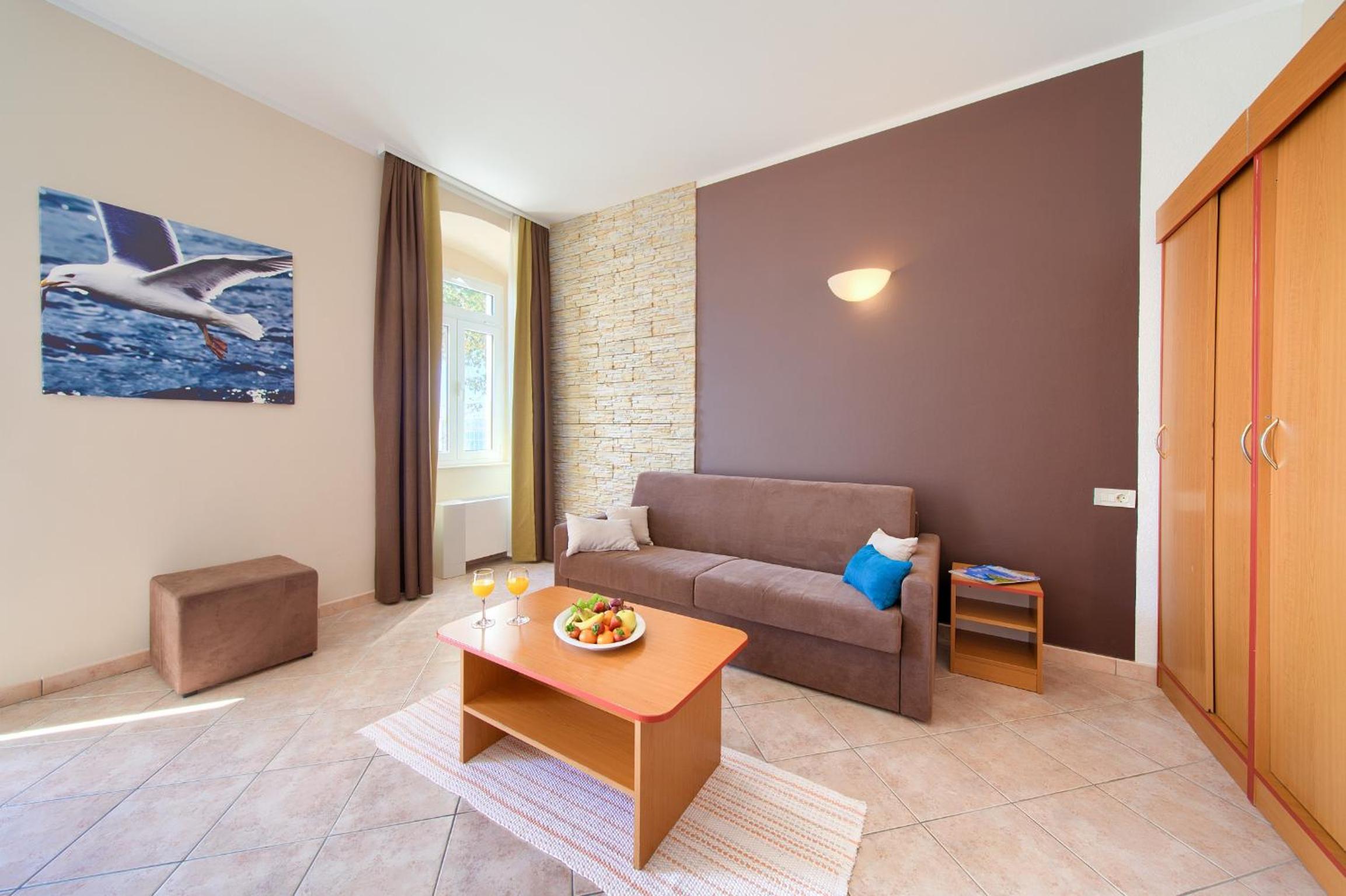 Suite with Terrace and Sea View - Photo 3