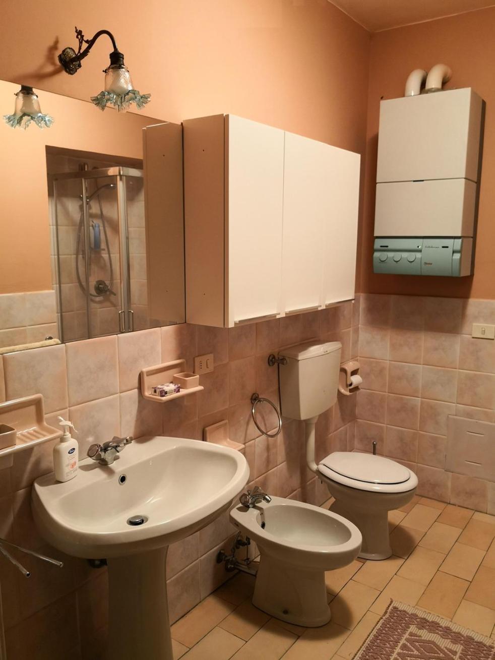 Two-Bedroom House - Photo 20