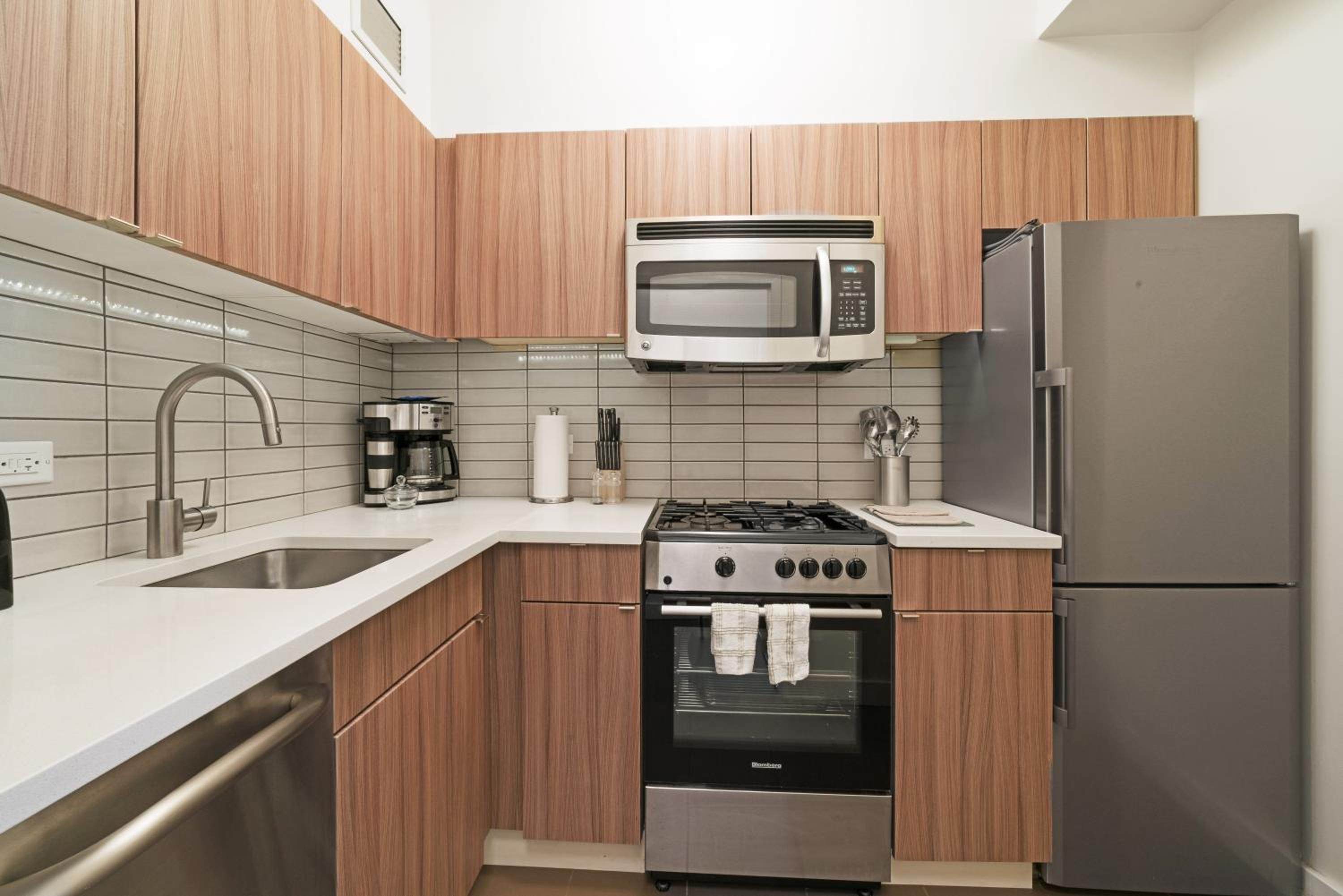 2 Queen Beds, Deluxe Two-Bedroom Apartment, Non-Smoking