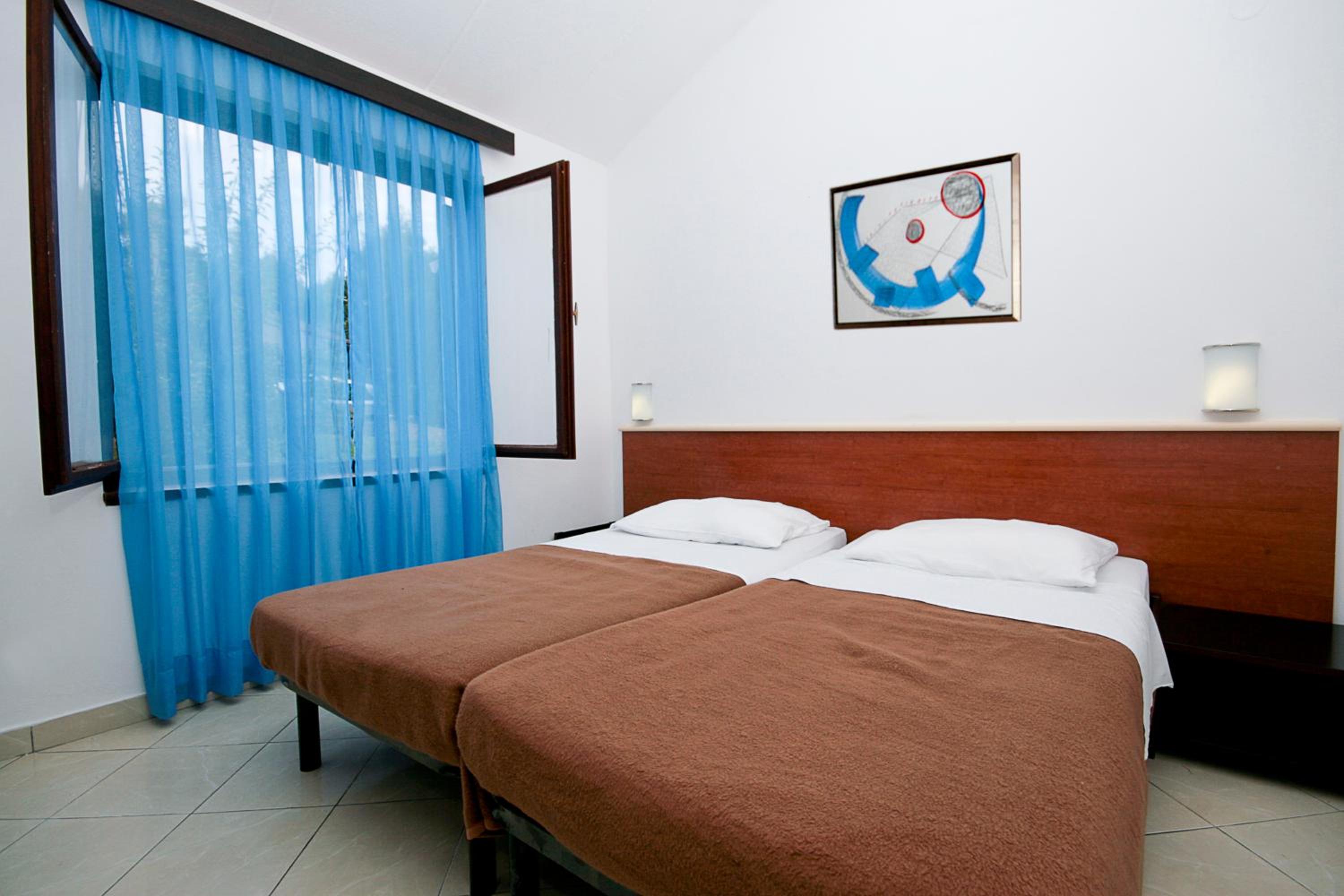 Classic apartment (2+2) - Photo 8