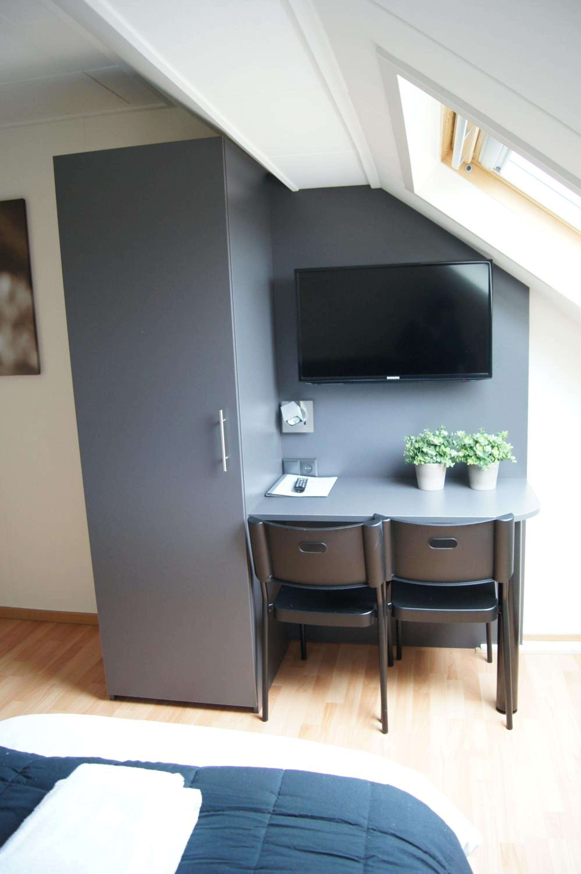 Standard Double Room - Photo 1