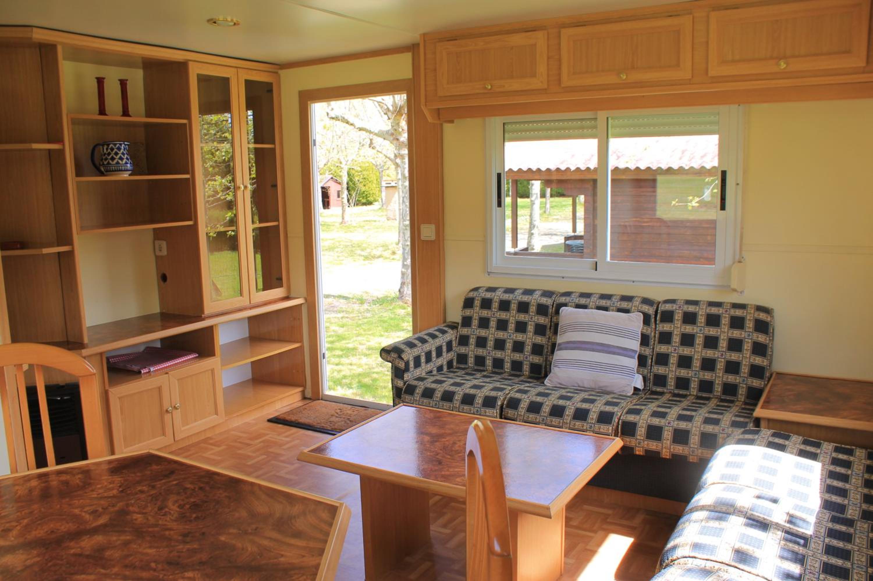 Mobile Home photo 2