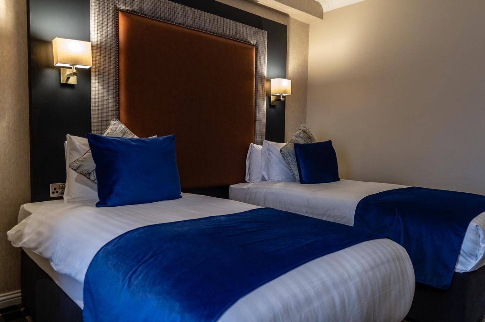 Standard Twin Room photo 2