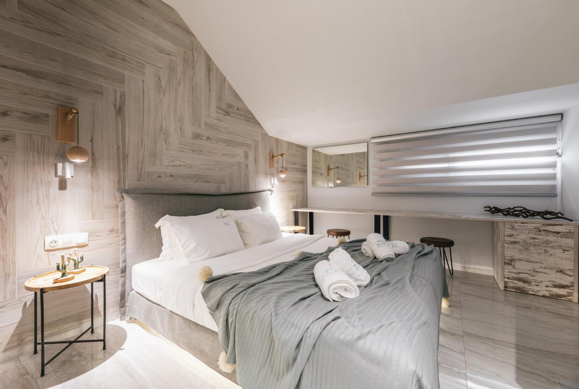 Premium Apartment - Photo 17