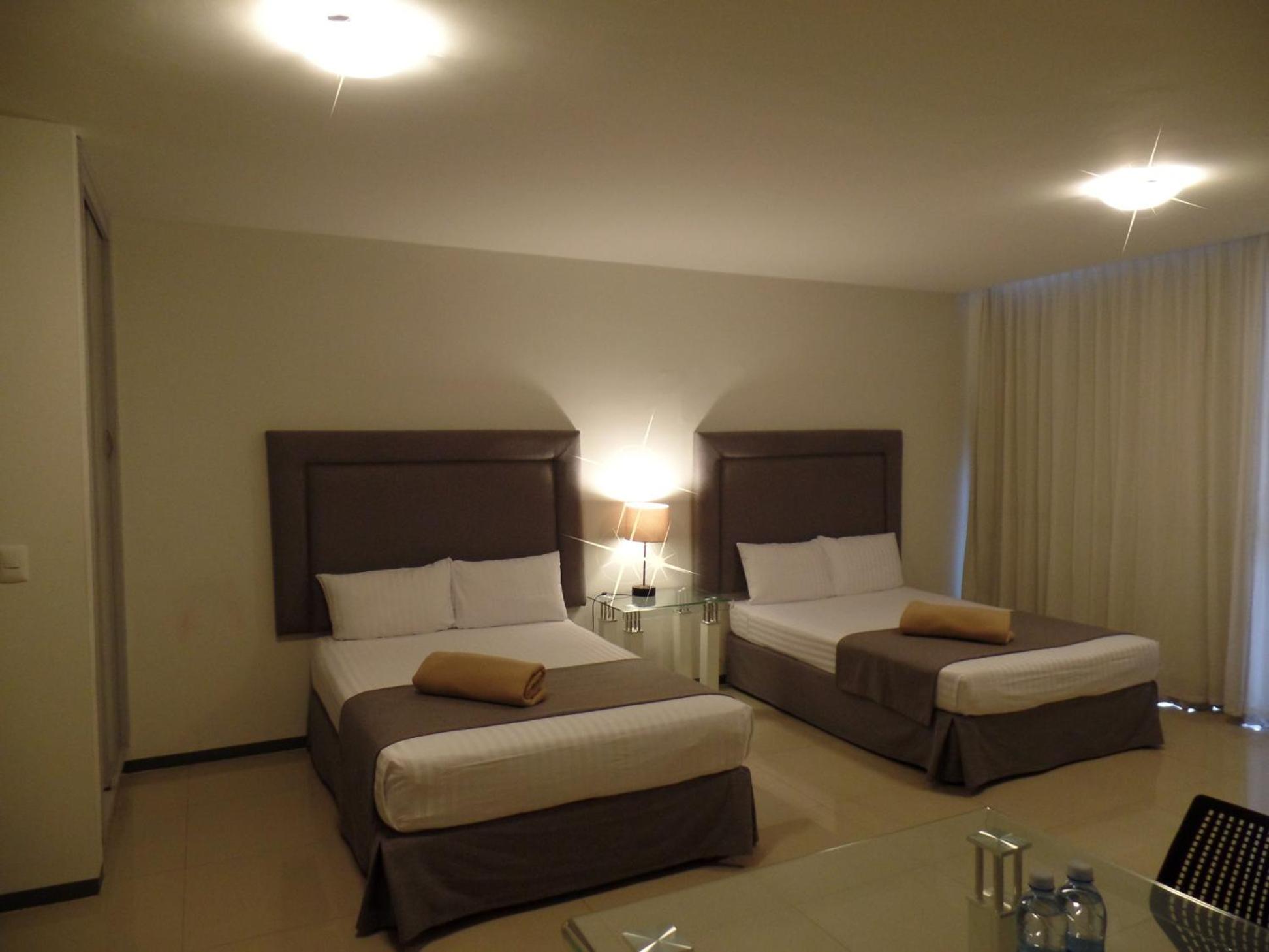 Standard Suite - Photo 5