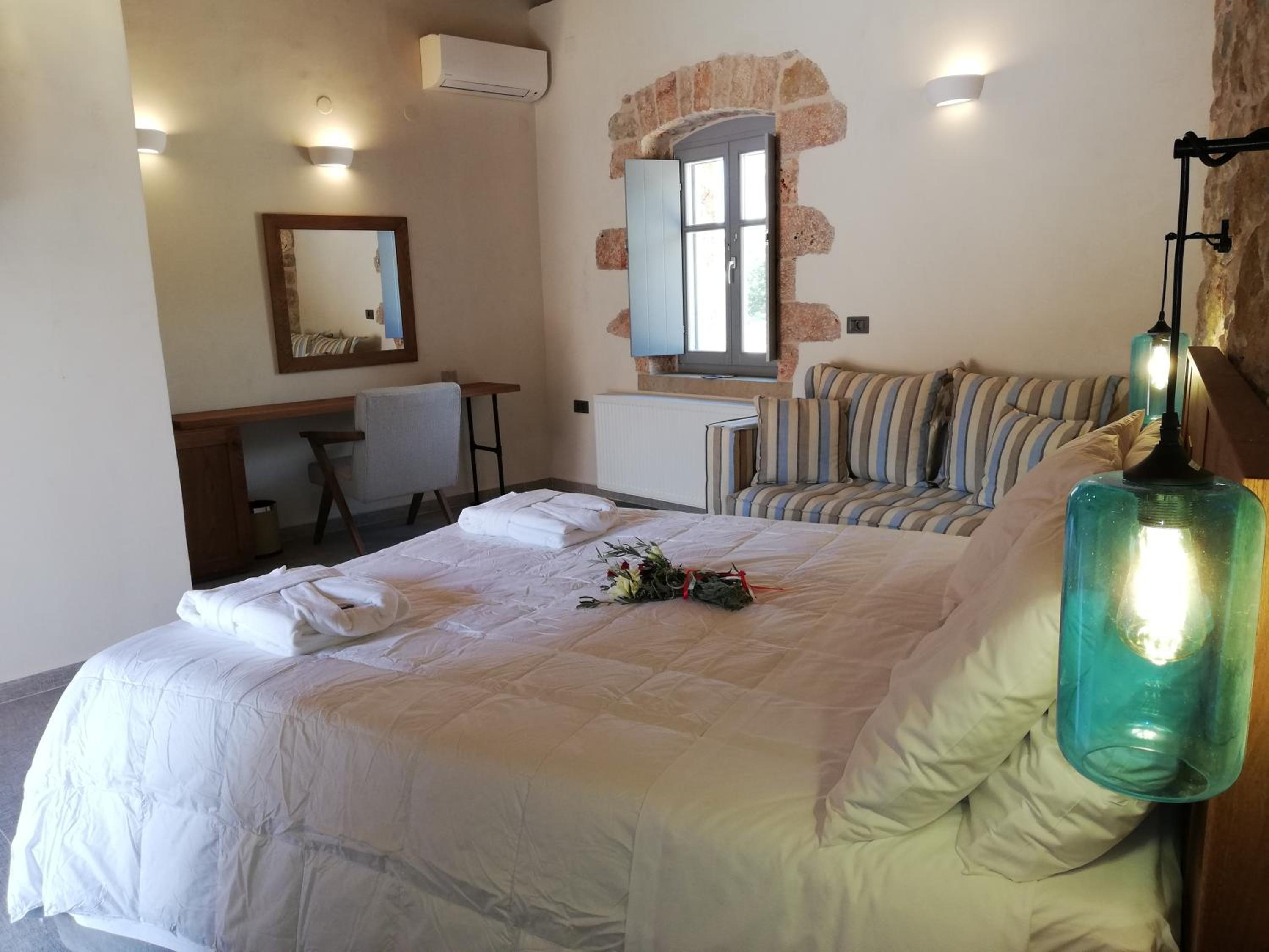 Double Room with Terrace - Photo 1