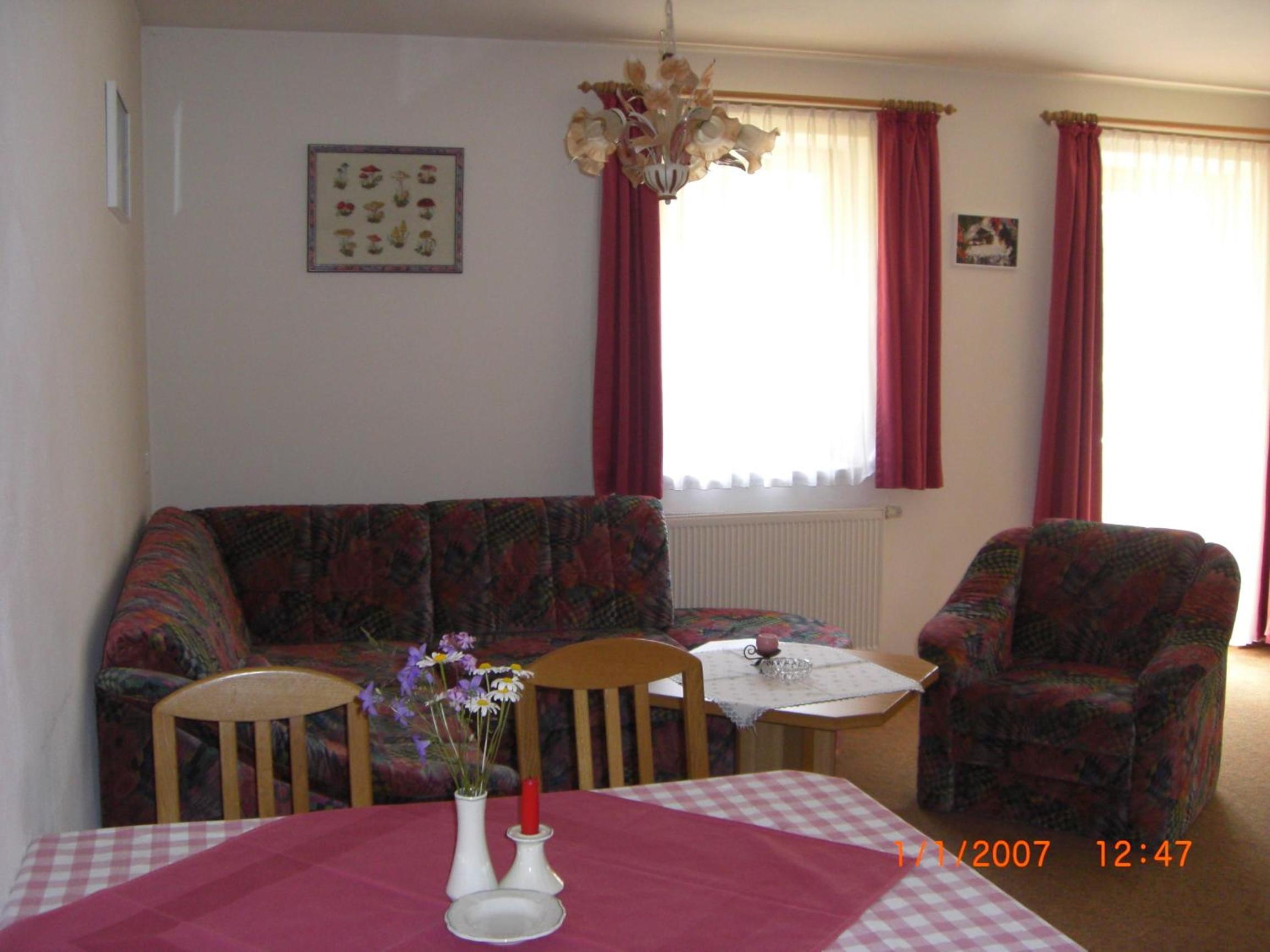 One-Bedroom Apartment photo 2