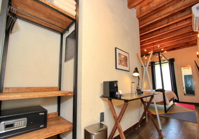 Jr Suite King - Photo 12