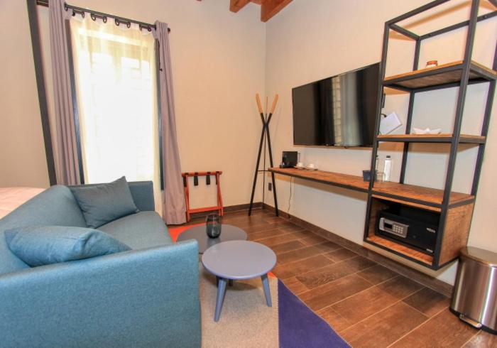 Superior Suite - Photo 4