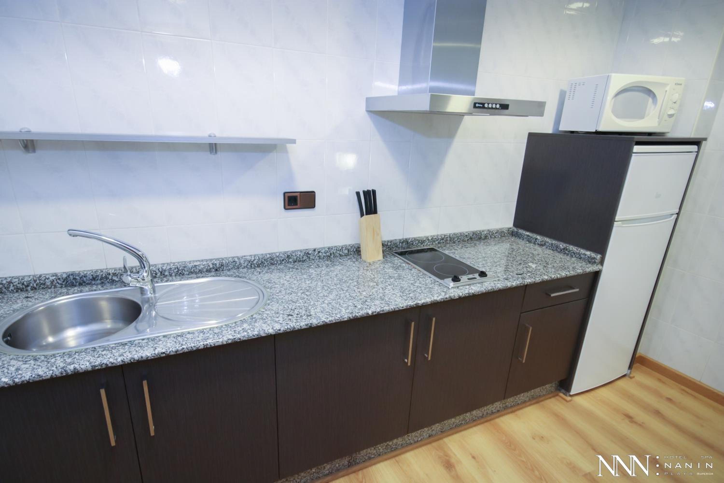 One-Bedroom Apartment sea View with Spa Access - Photo 6