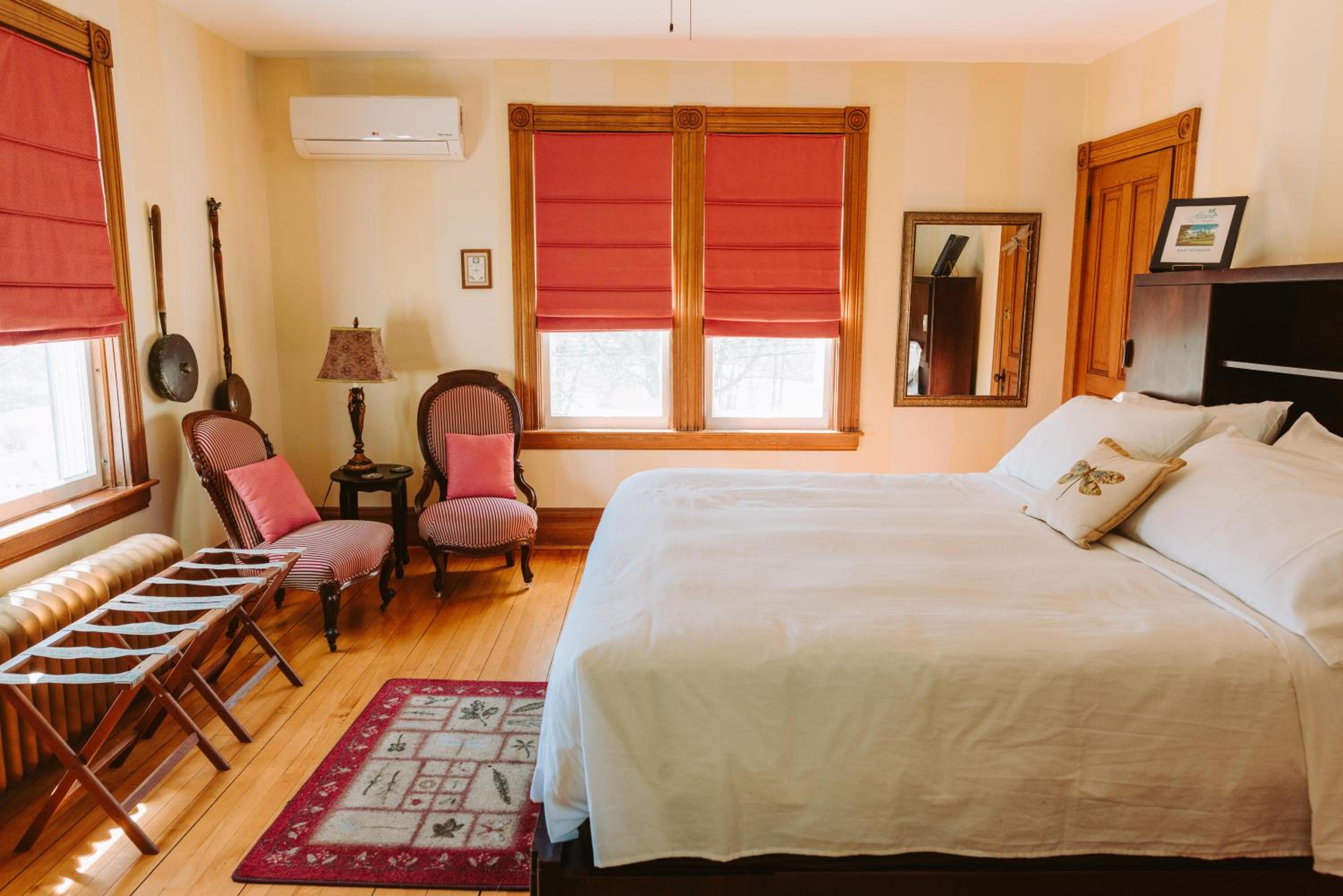 King Room with Spa Bath photo 2