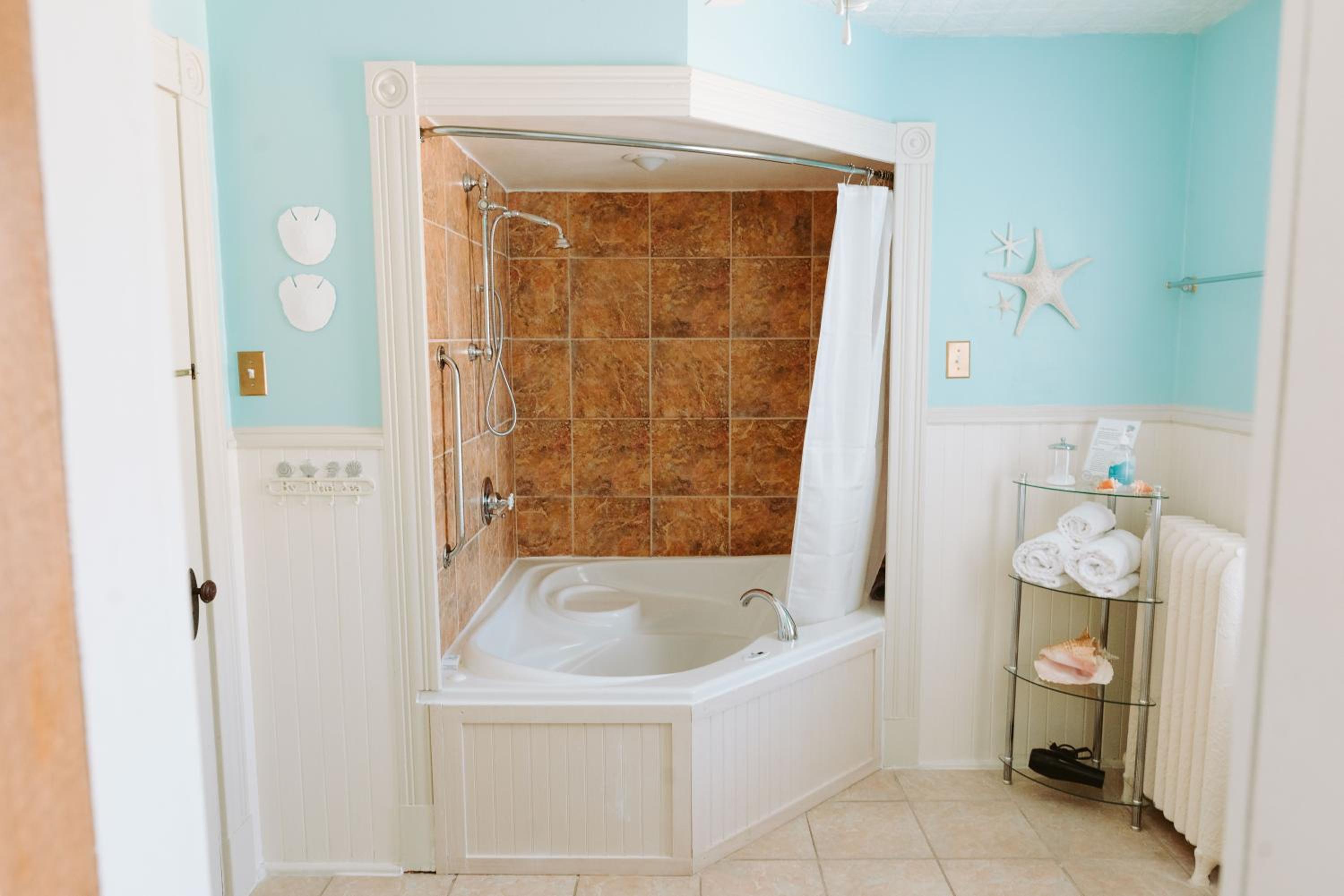 King Room with Spa Bath photo 2