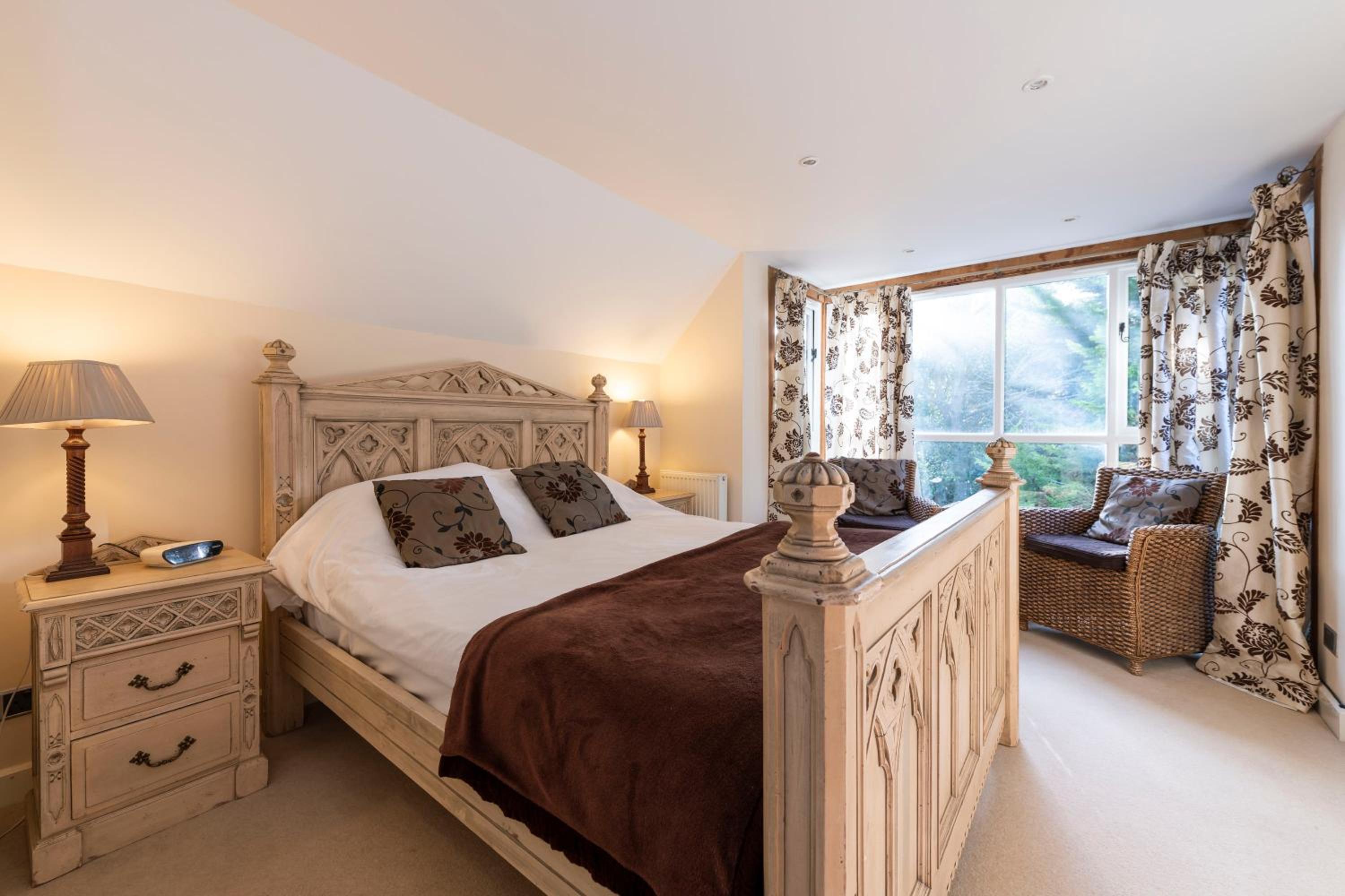 Walnut Suite photo 1