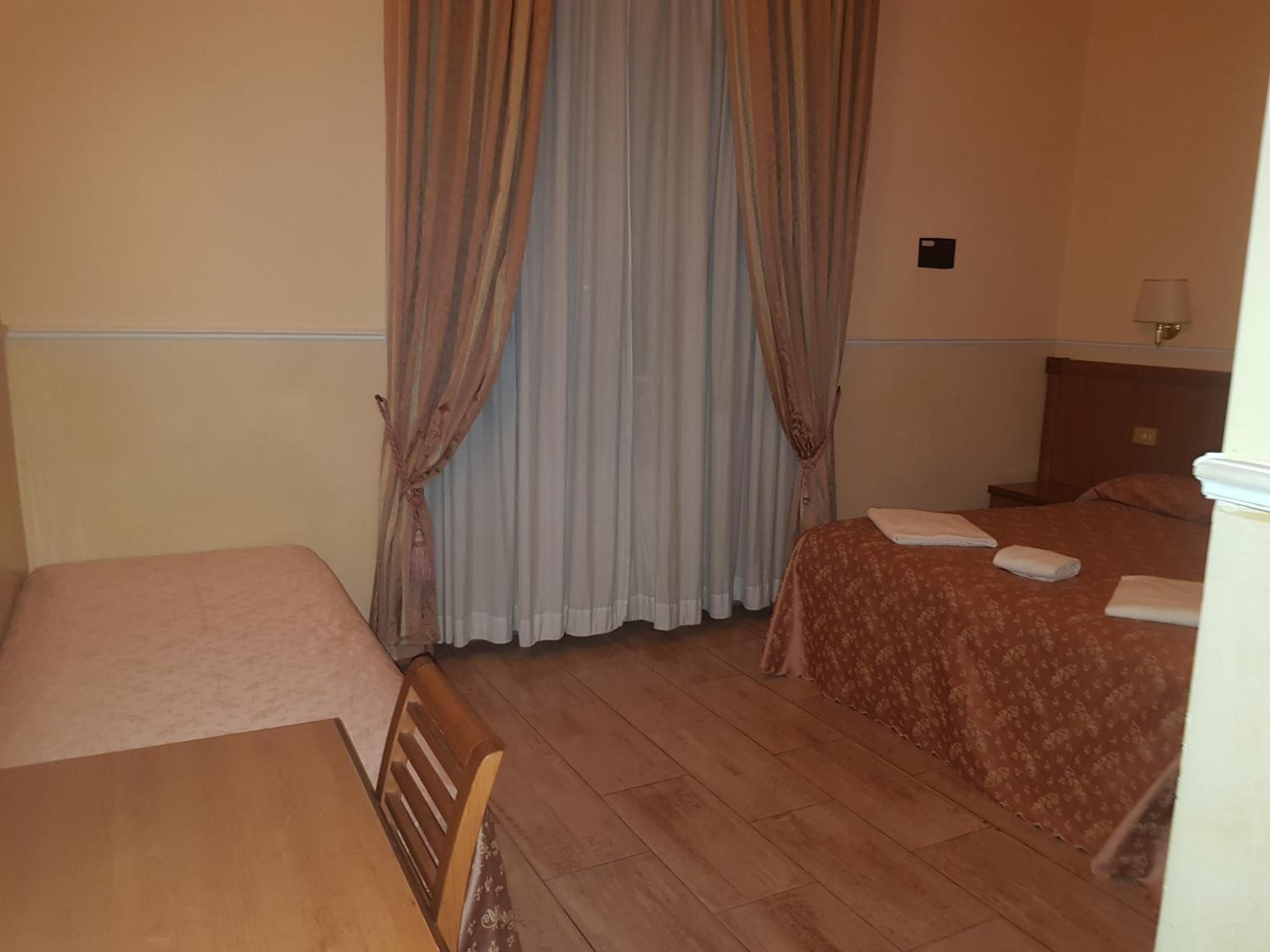 Triple Room photo 2