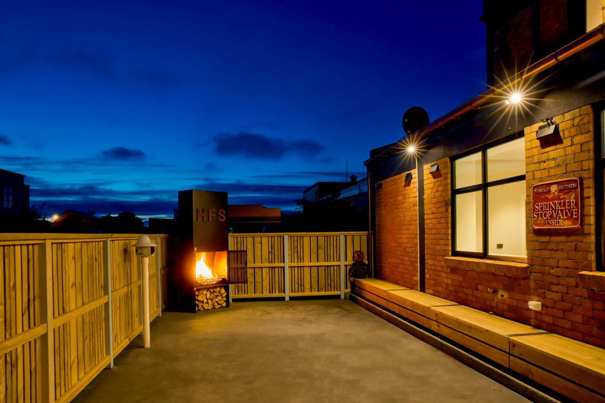 Studio Apartment - Photo 9