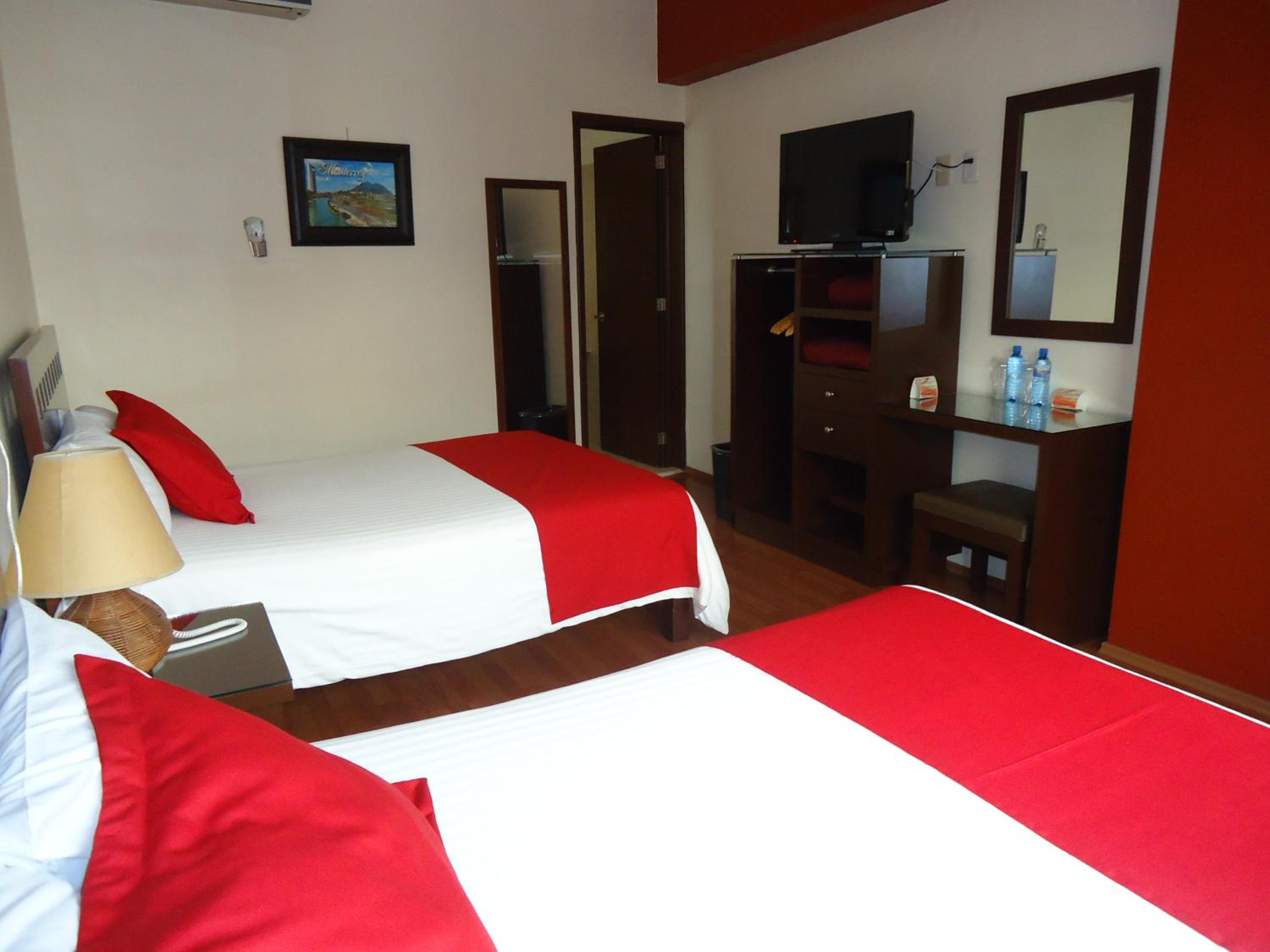 Double Room with Two Double Beds photo 3