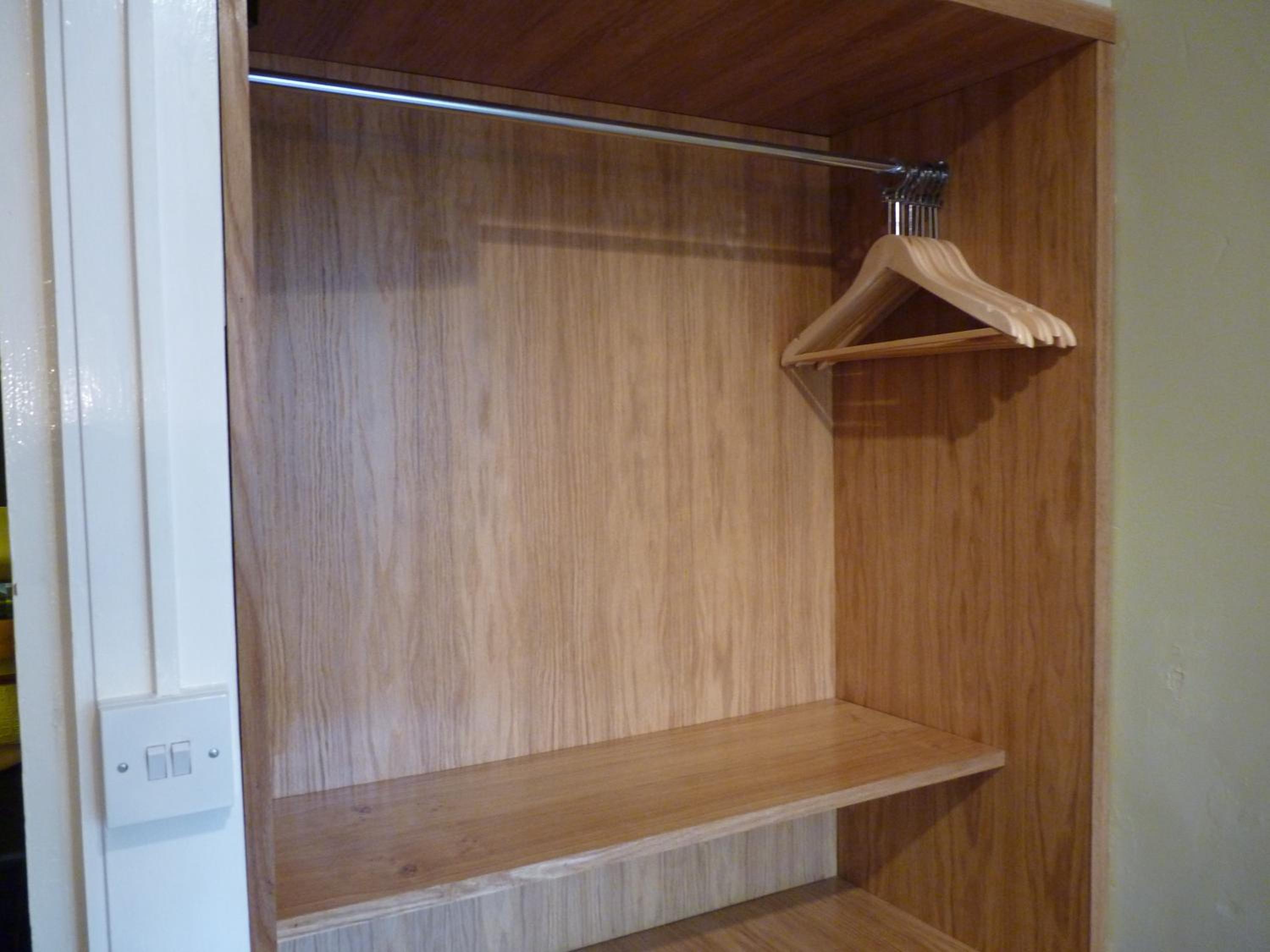 Standard Twin Room - Photo 2