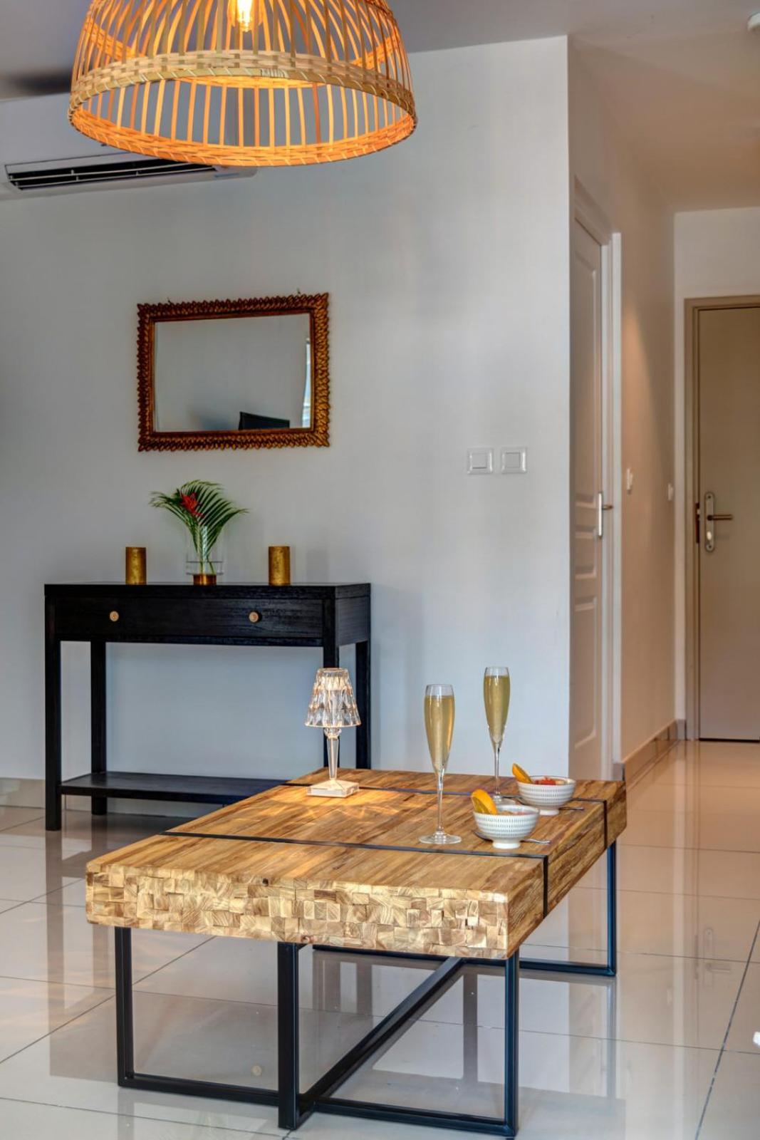 Suite with Terrace  and Parking View - Photo 1