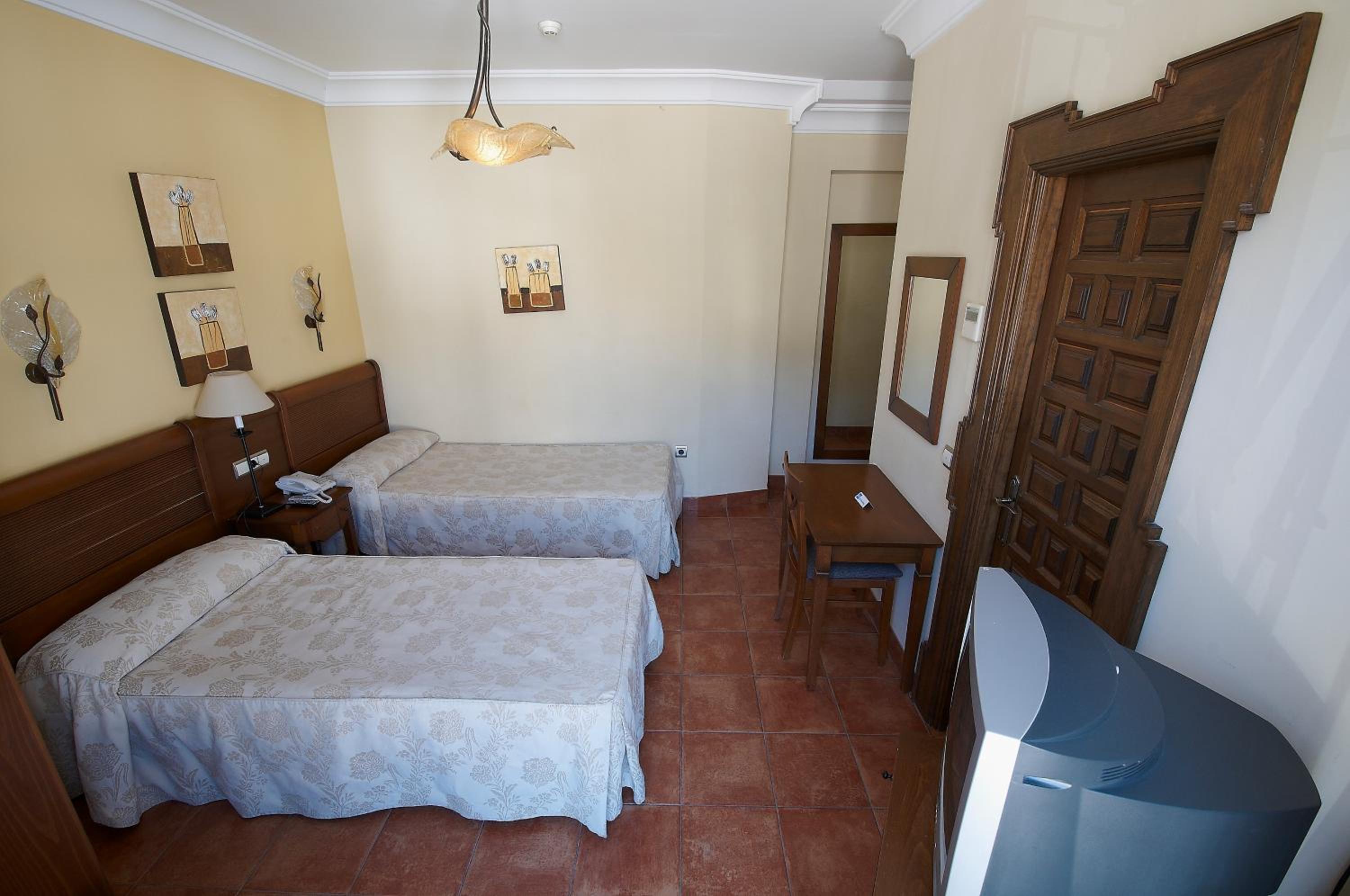Interior Double or Twin Room - Photo 2