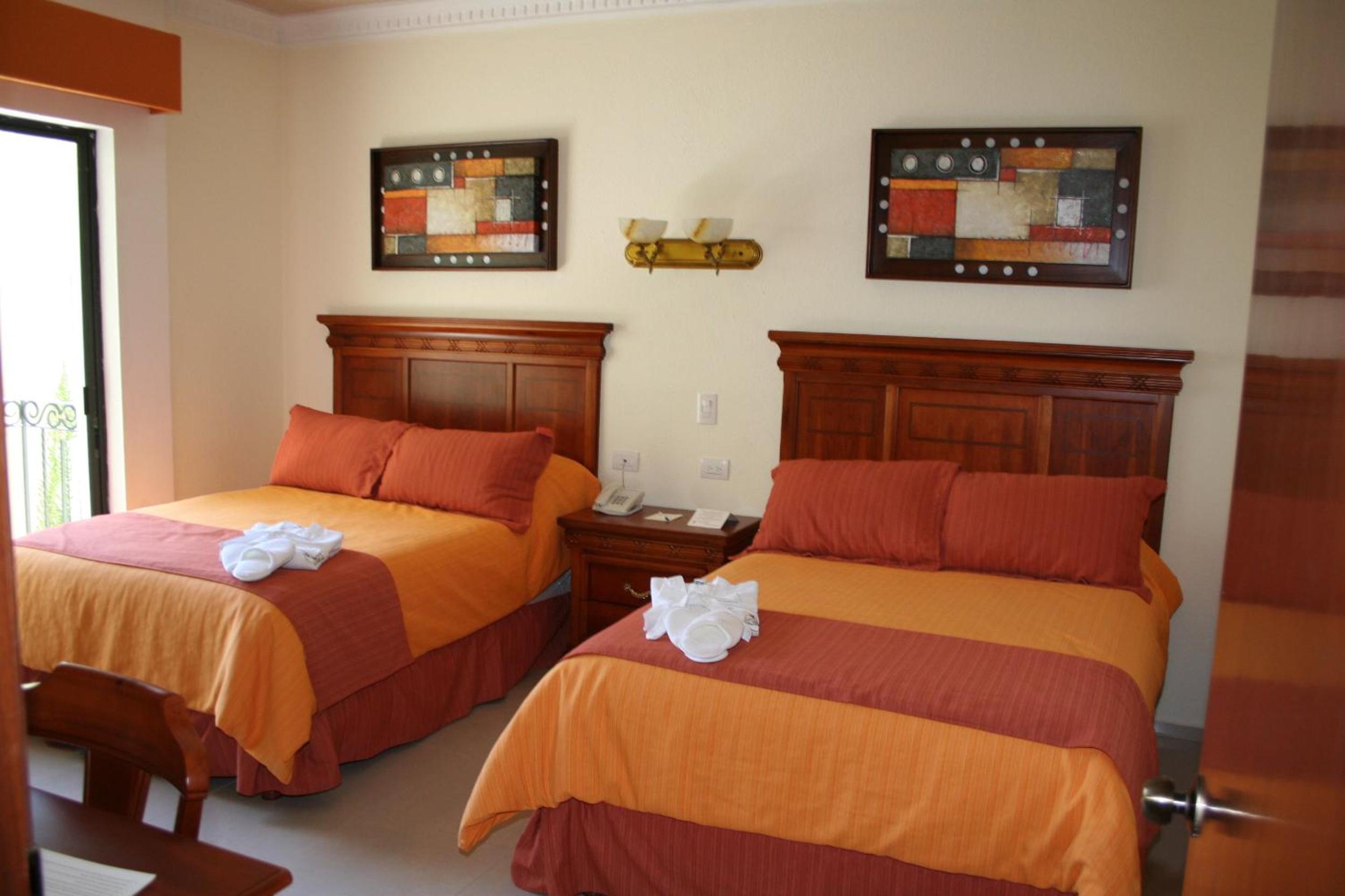 Suite with Spa Bath photo 2