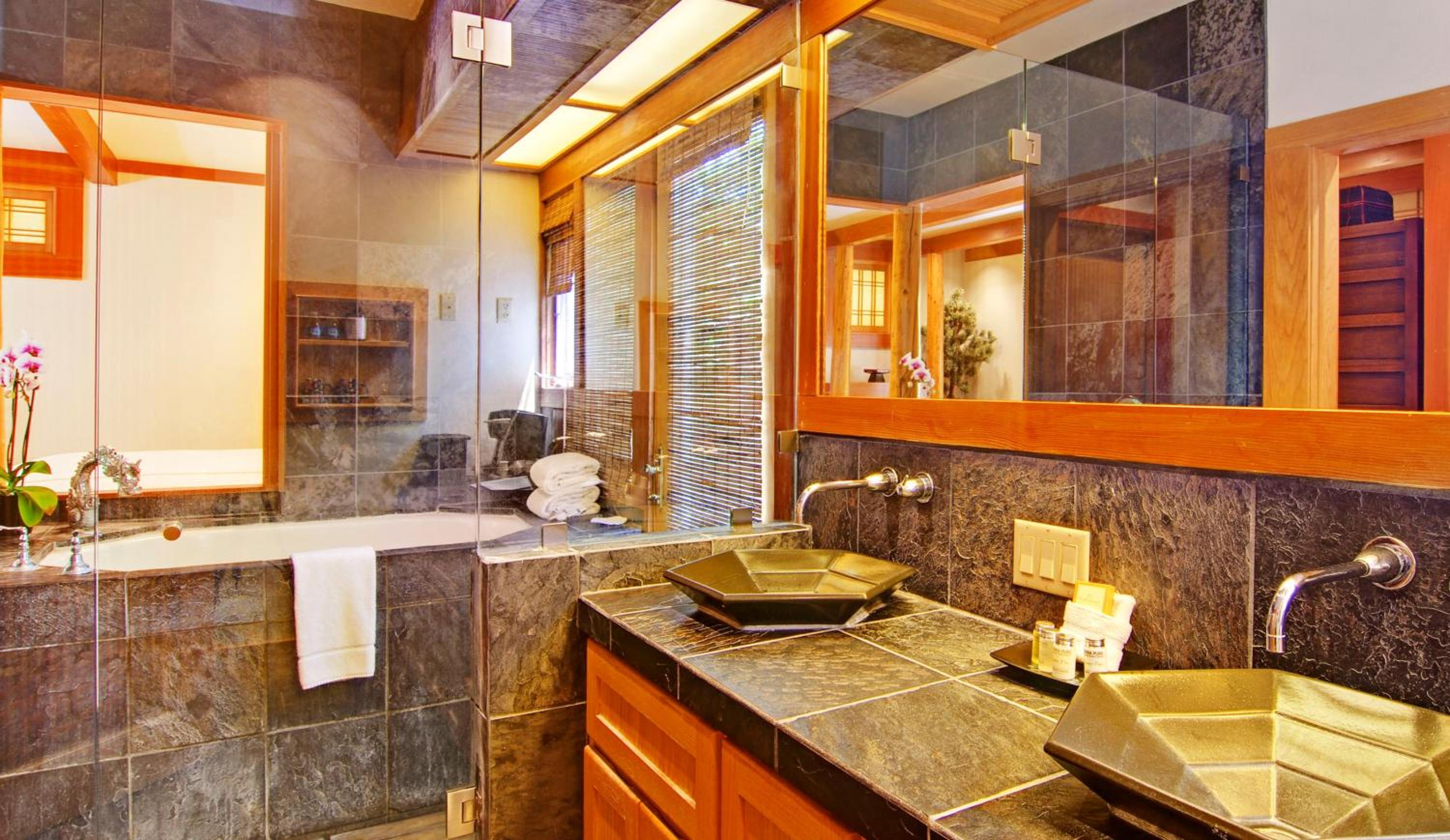 Deluxe Queen Room - Kyoto - Photo 3