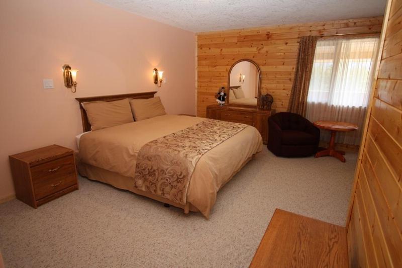 King Suite photo 2
