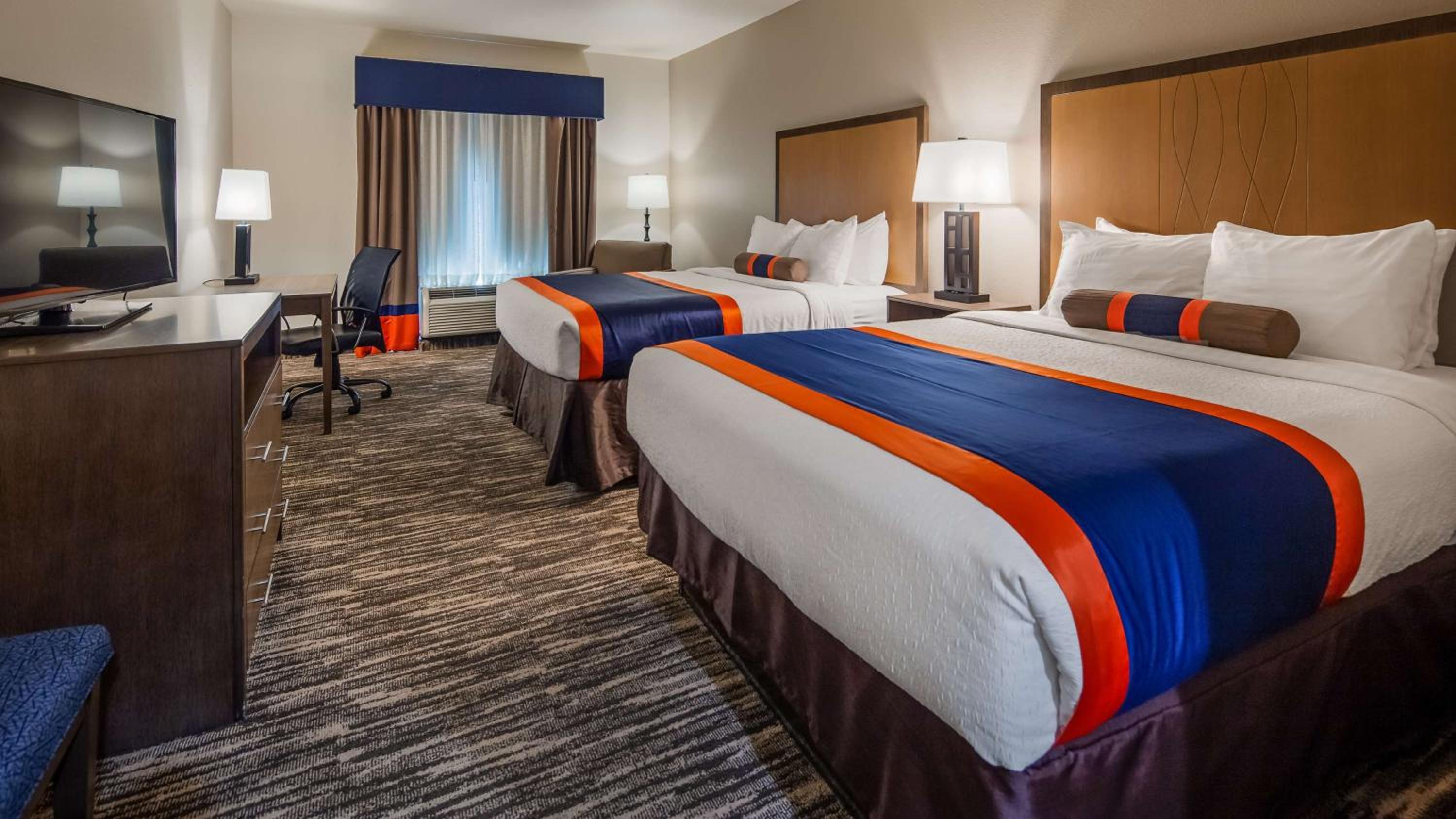 Queen Room with Two Queen Beds - Disability Access