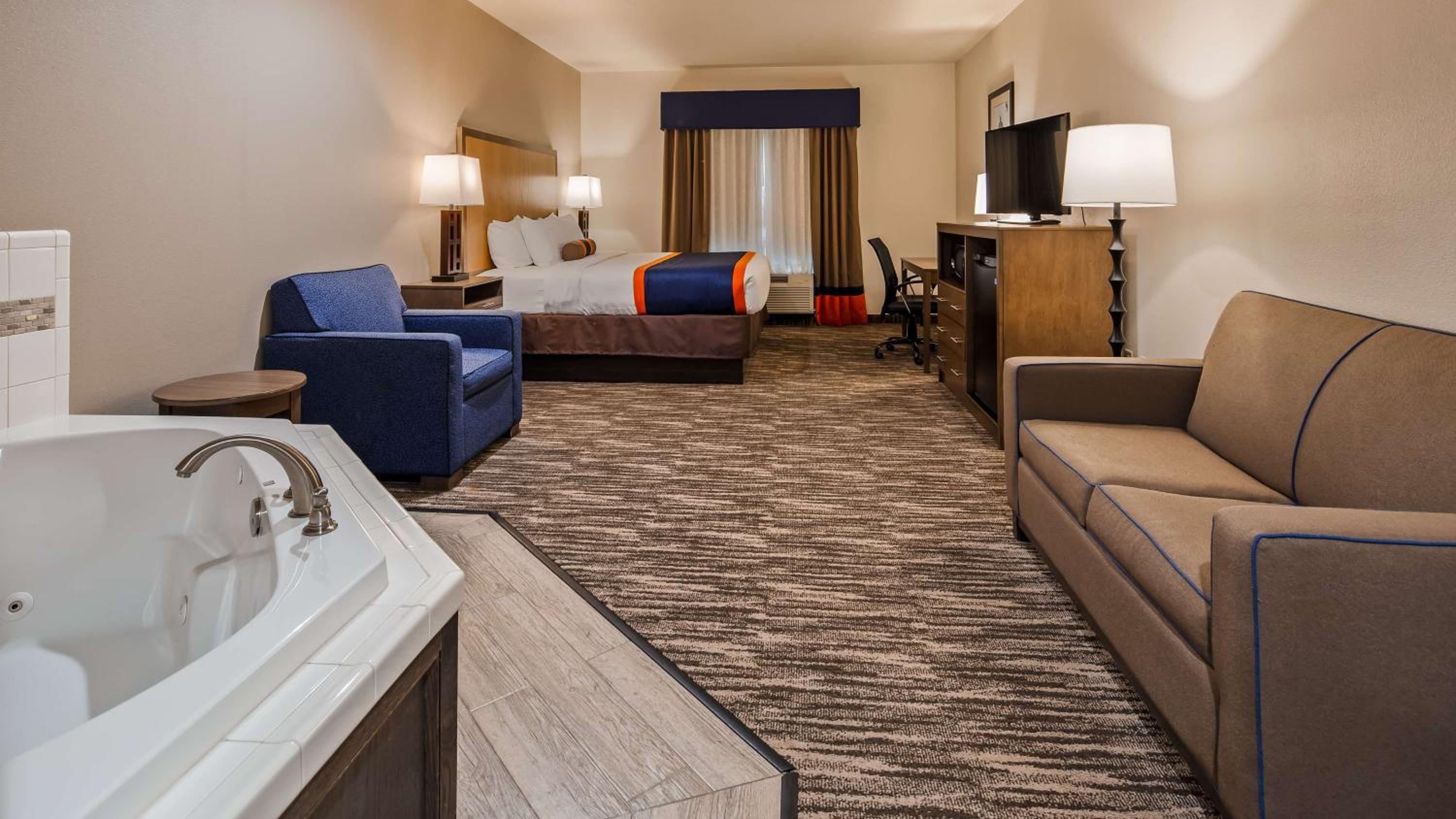 King Room with Whirlpool - Non-Smoking