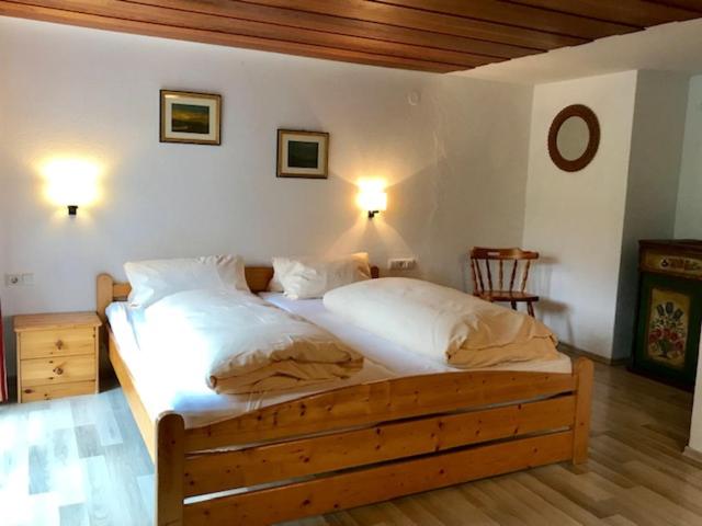 Junior Suite with Balcony - Photo 3