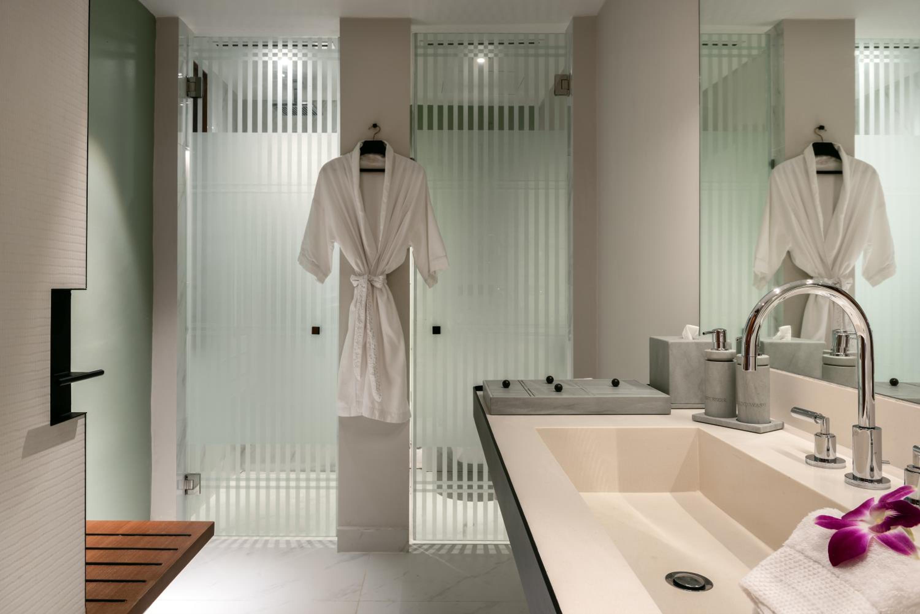 Canopy Suite - Photo 2