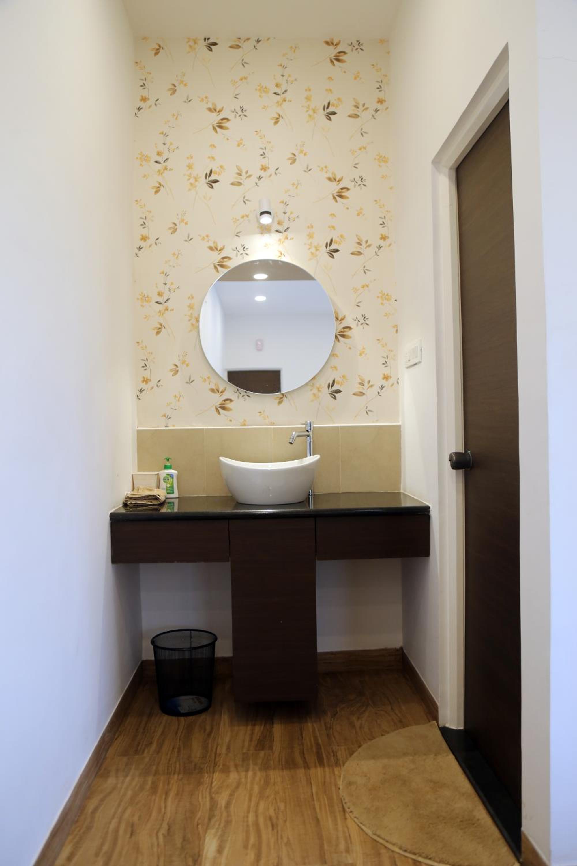 Deluxe King Room photo 3