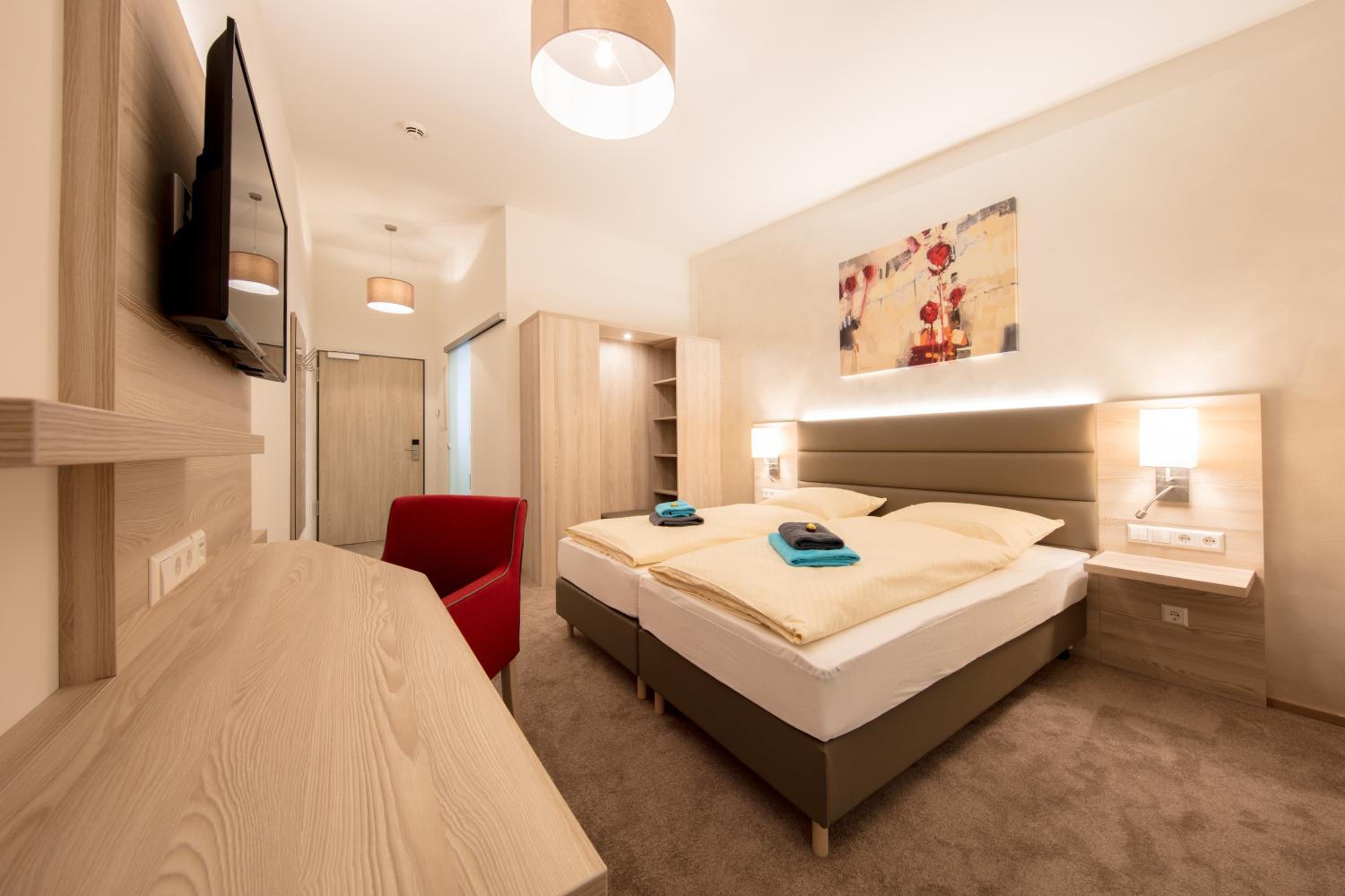 Double Room - Photo 1