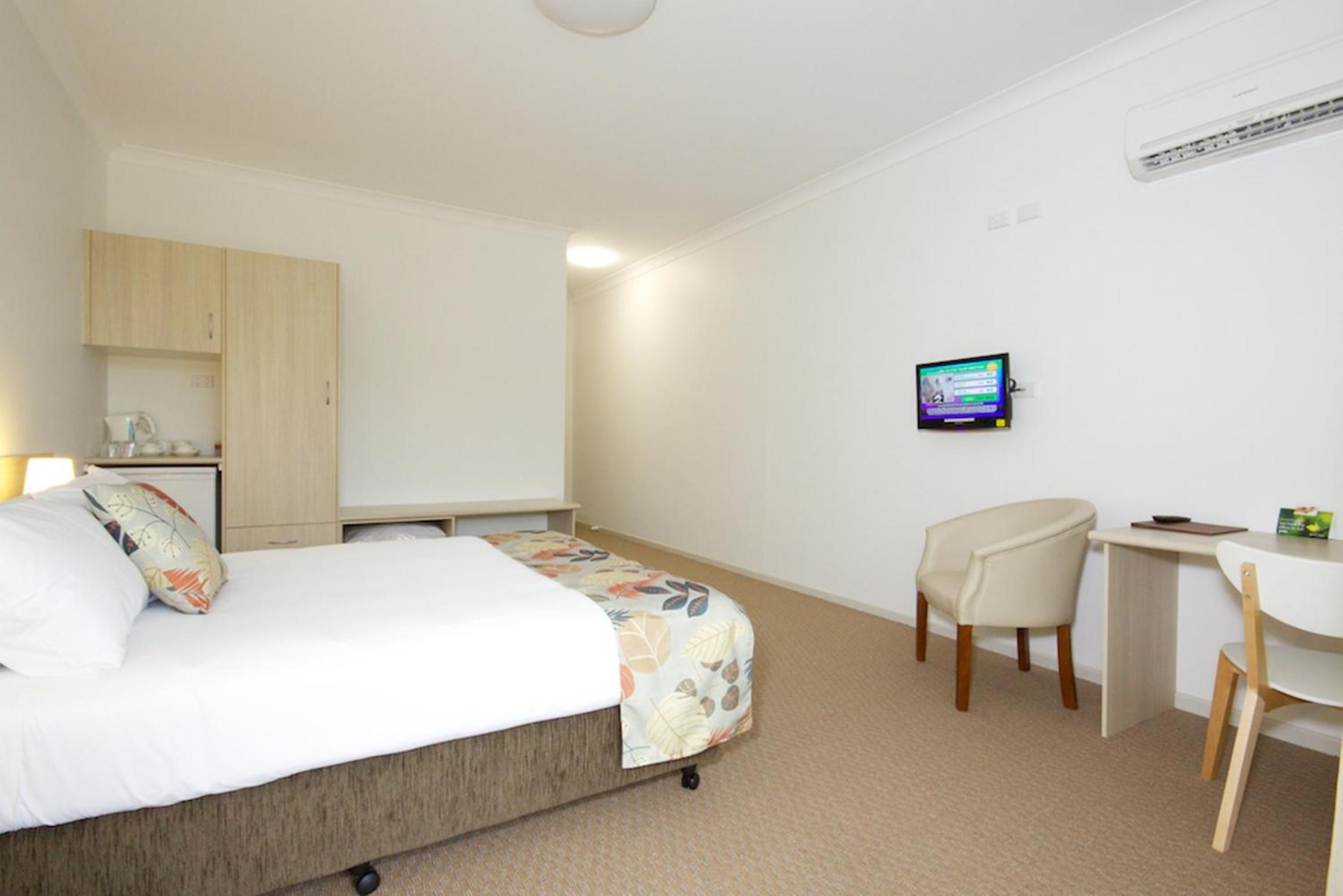 Standard Double or Twin Room - Disability Access photo 1