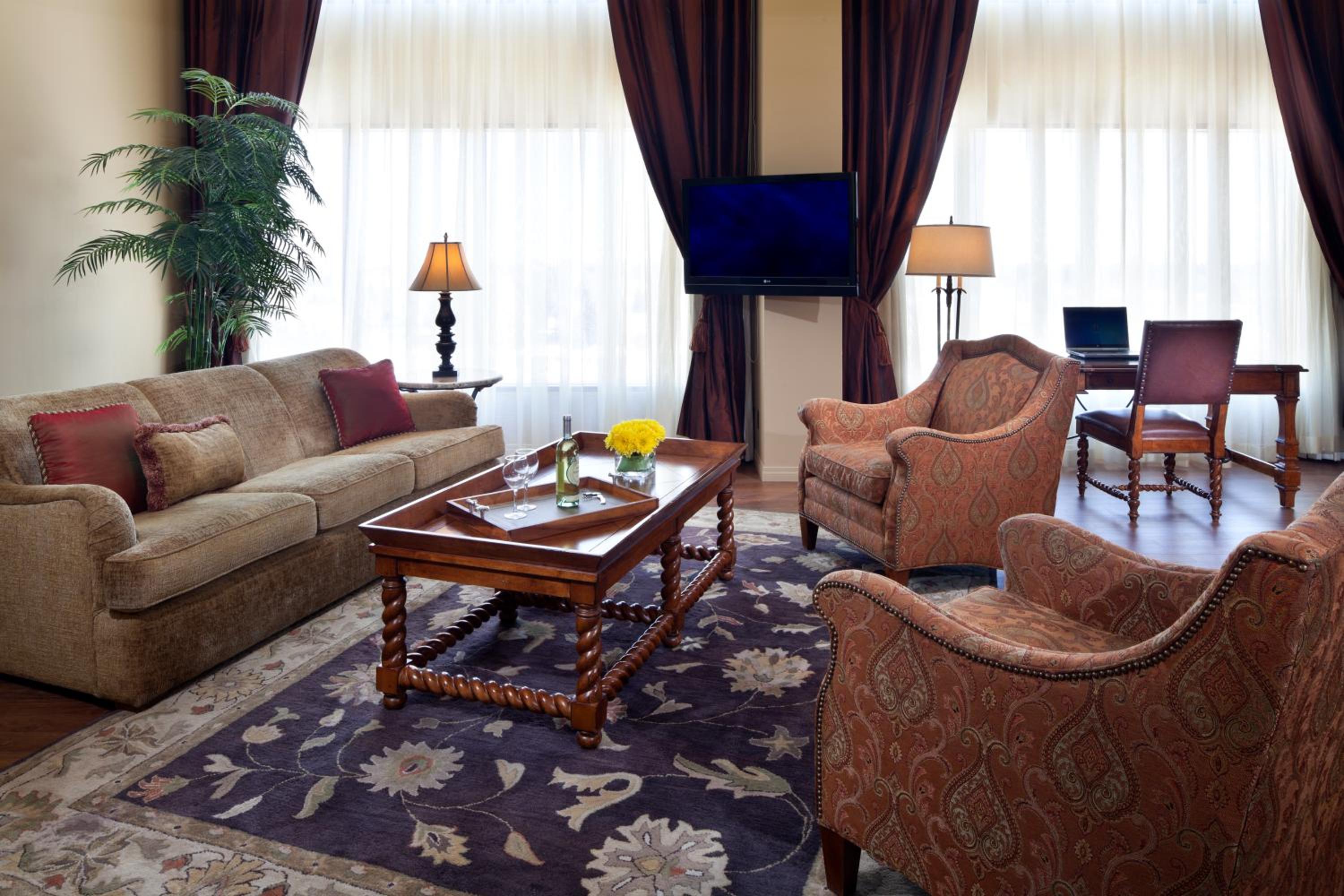 Vise Presidential Suite